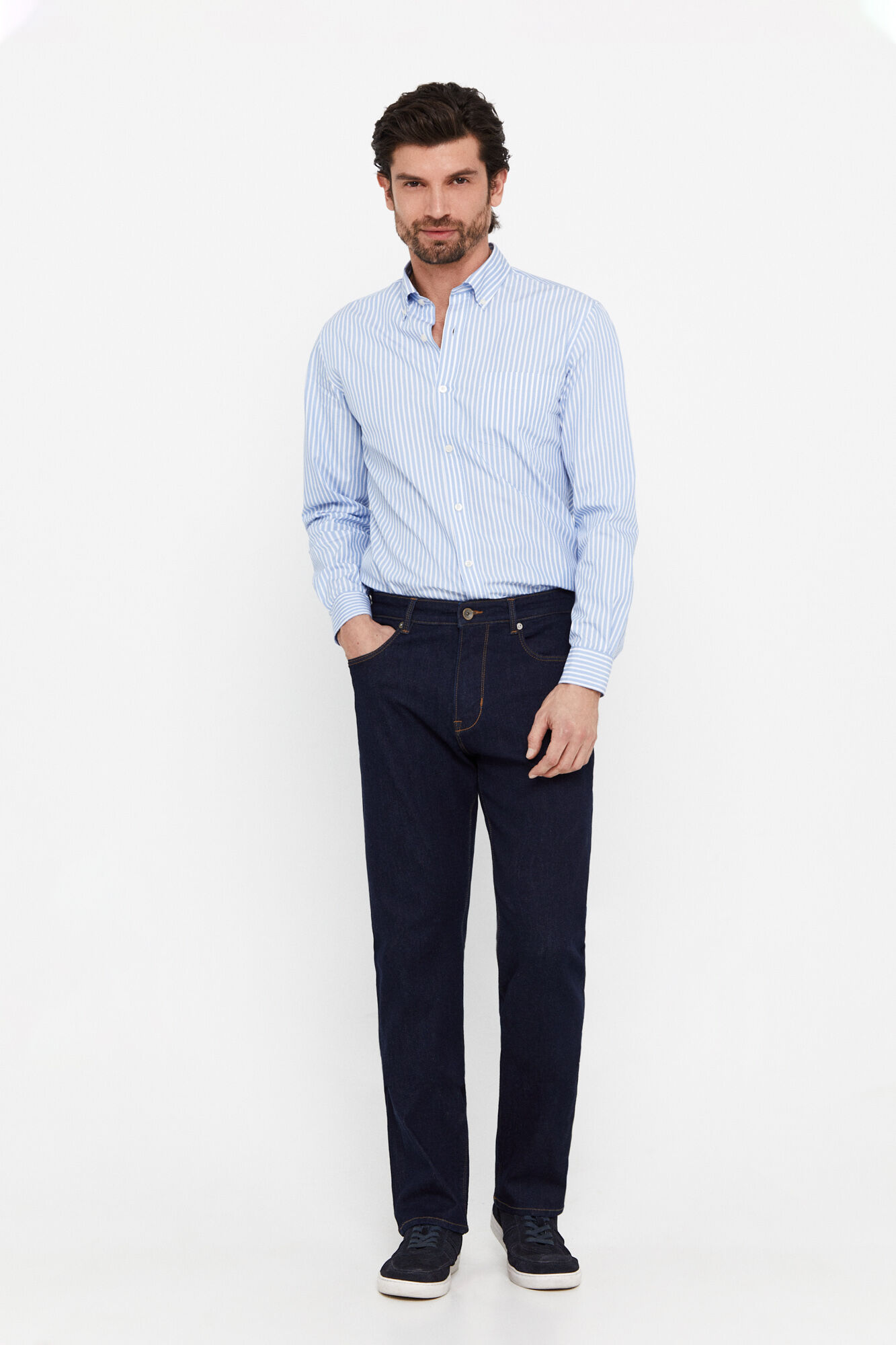 Calça jeans clássica e dinâmica - Azul marinho