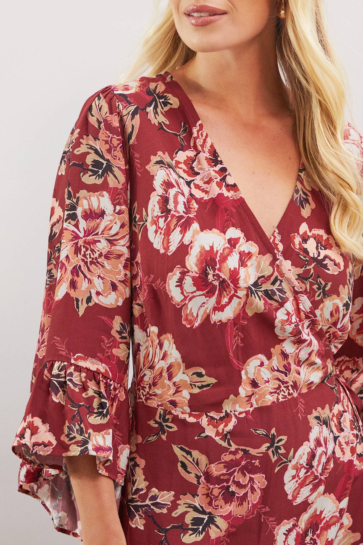 Wallis Robe Portefeuille en Viscose à Imprimé Floral Petite