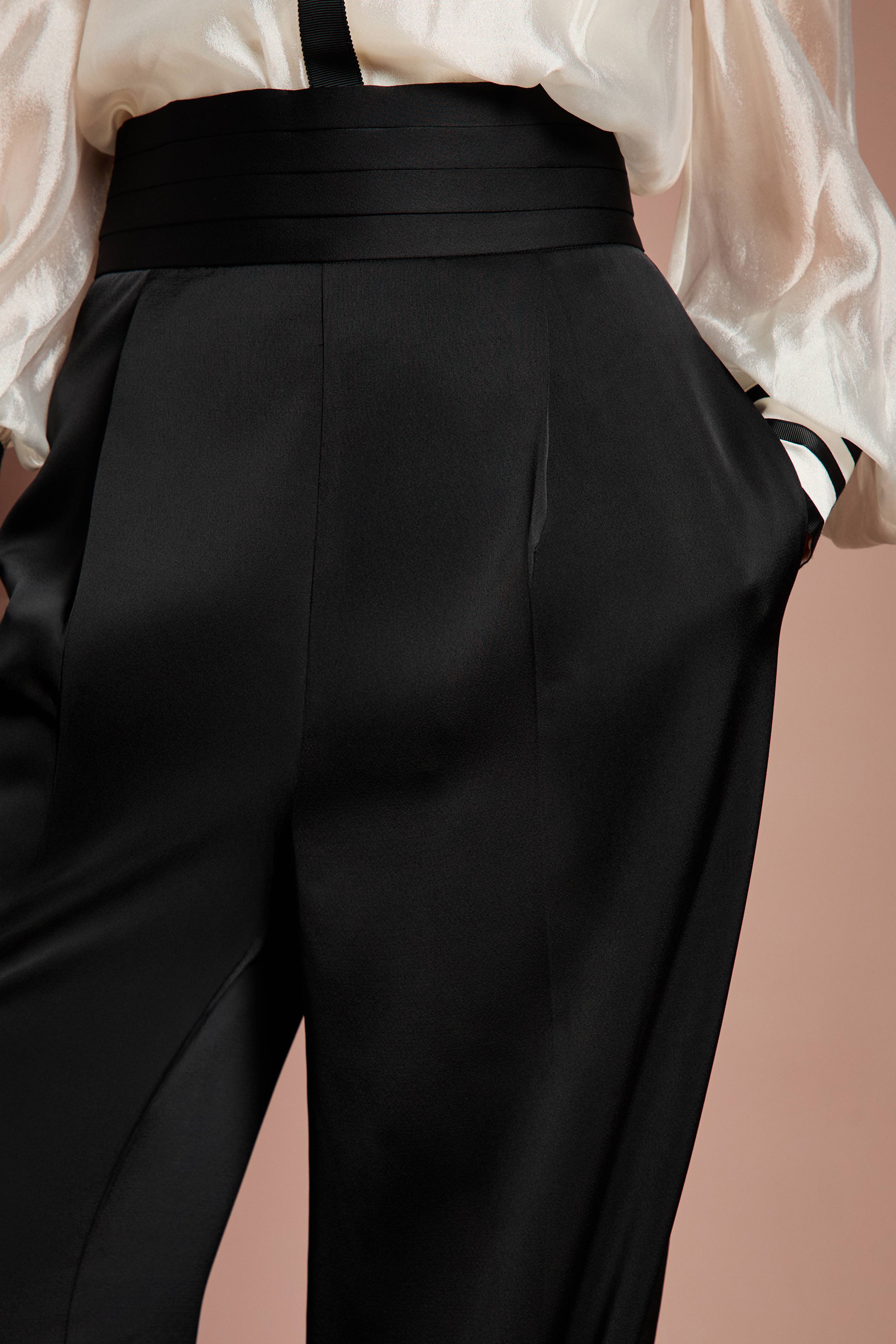 Coast Pantalon Lisa Taille Haute avec Finitions Satin Tan