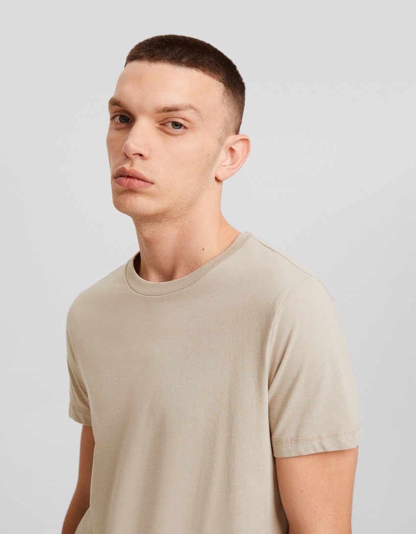 Camiseta de manga curta com modelagem regular