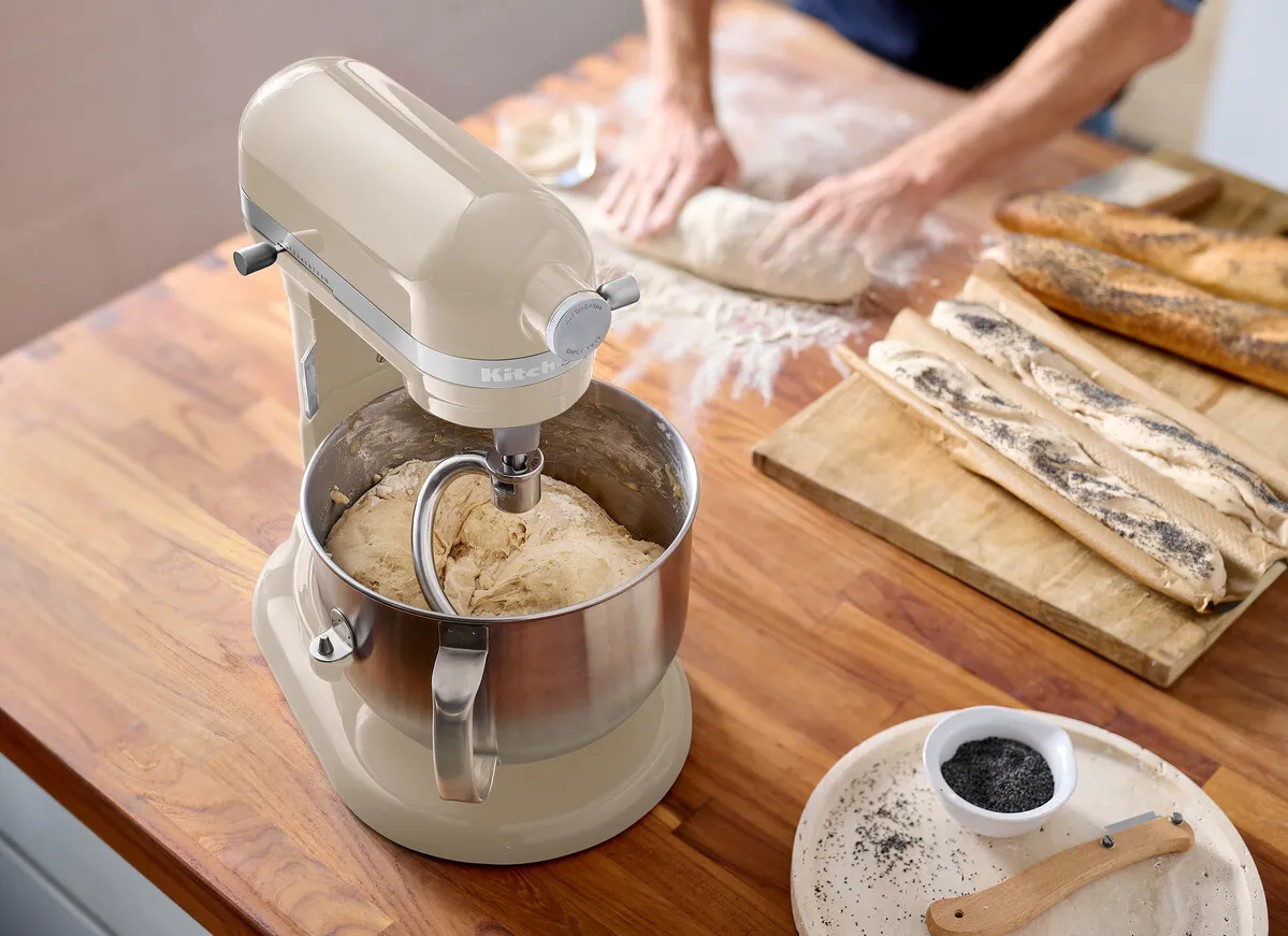 KitchenAid Artisan Køkkenmaskine 5KSM70SHXEBK