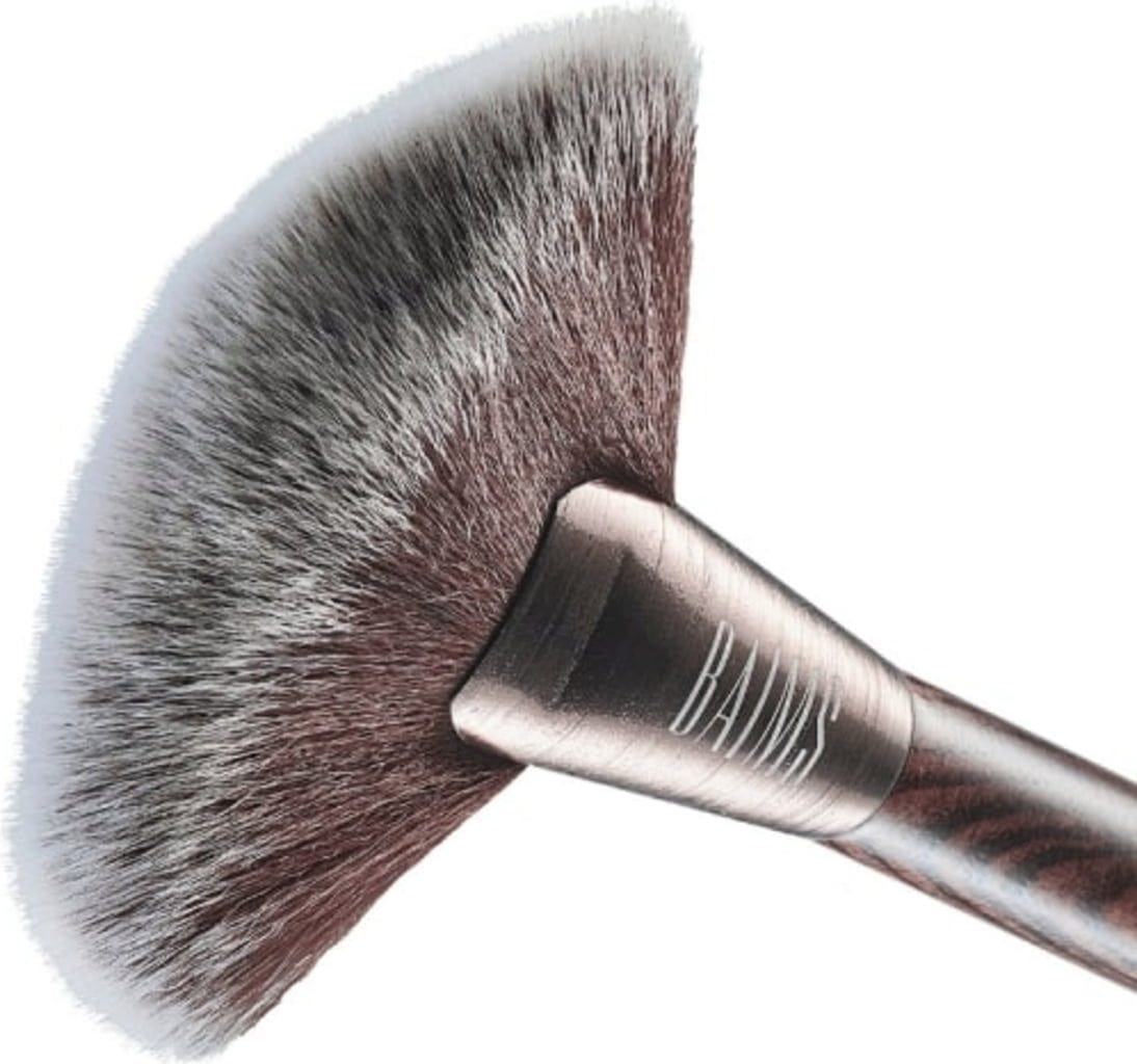 BAIMS Organic Cosmetics  All Over Fan Brush