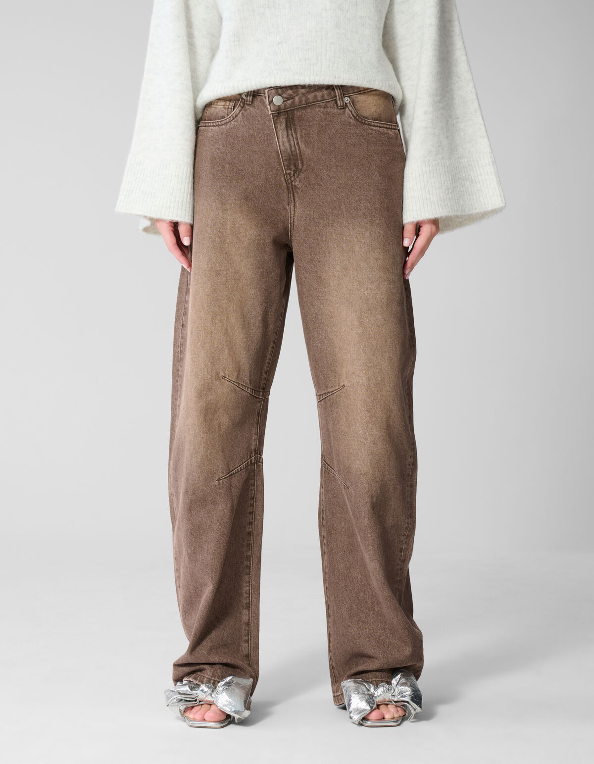 Asymmetric Barrel Fit Jeans Washed Bruin