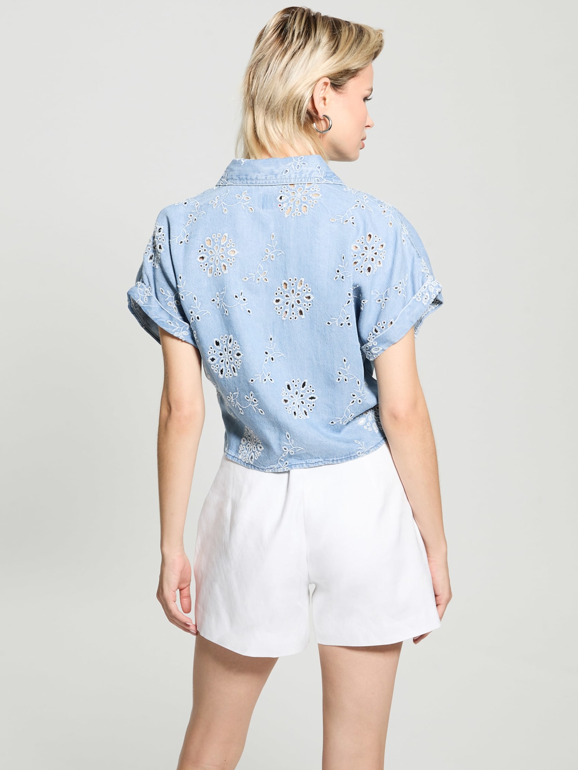 Camisa Eco Brigitte em Denim com Ilhós