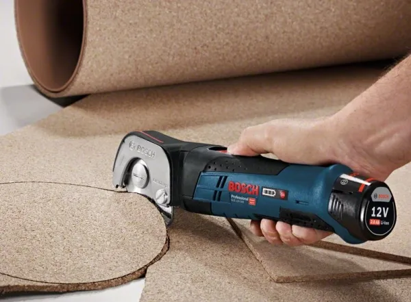 Bosch AKKUUNIVERSALSAKS GUS 12V-300SOLO CARDBOARD - SOLO