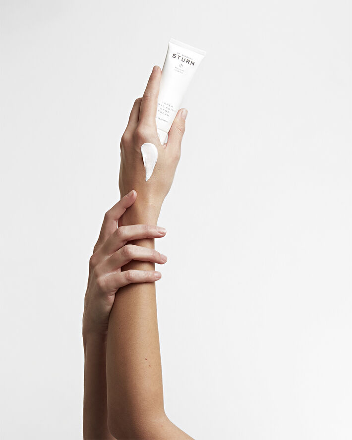 Dr. Barbara Sturm Super Anti-Aging Hand Cream