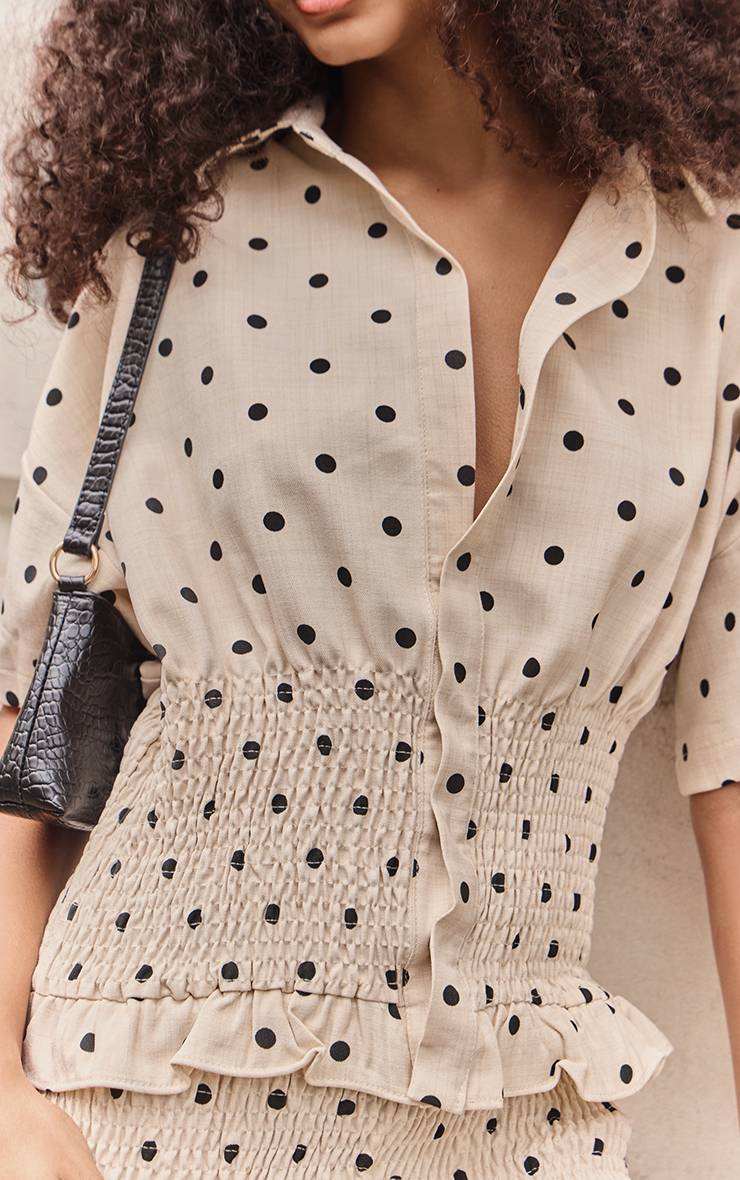Crème Combi-short Smockée À Pois Avec Boutonnage