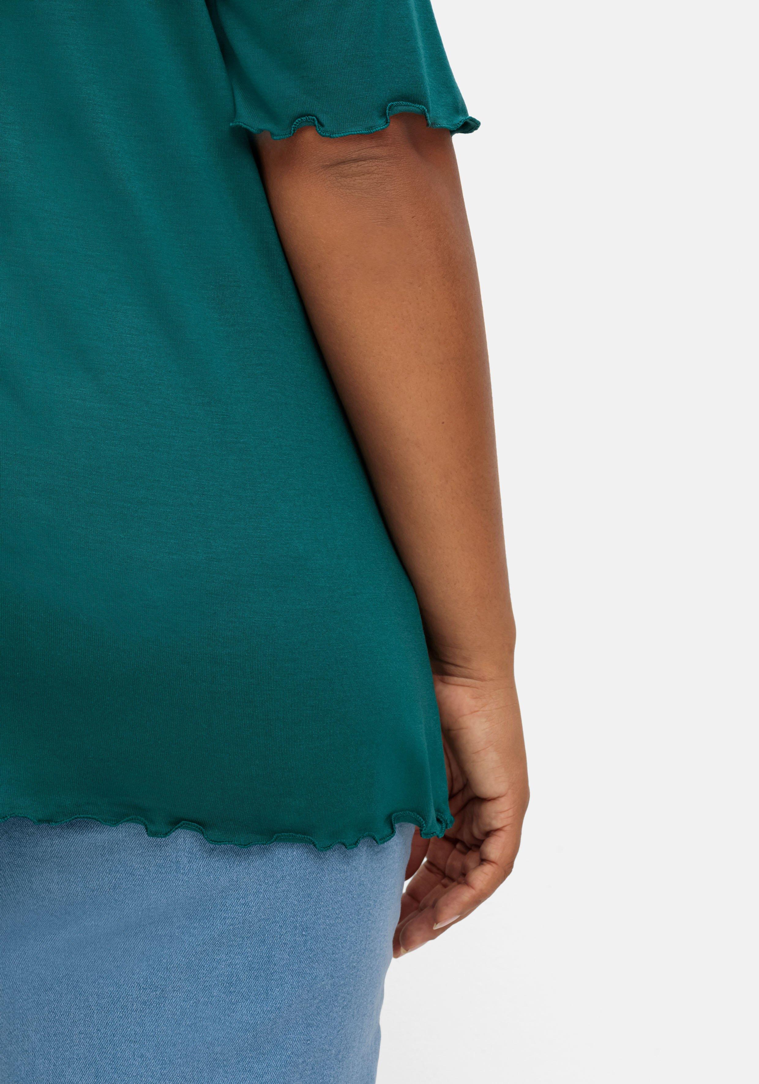 Shirt mit Stehkragen und Wellensaumkanten