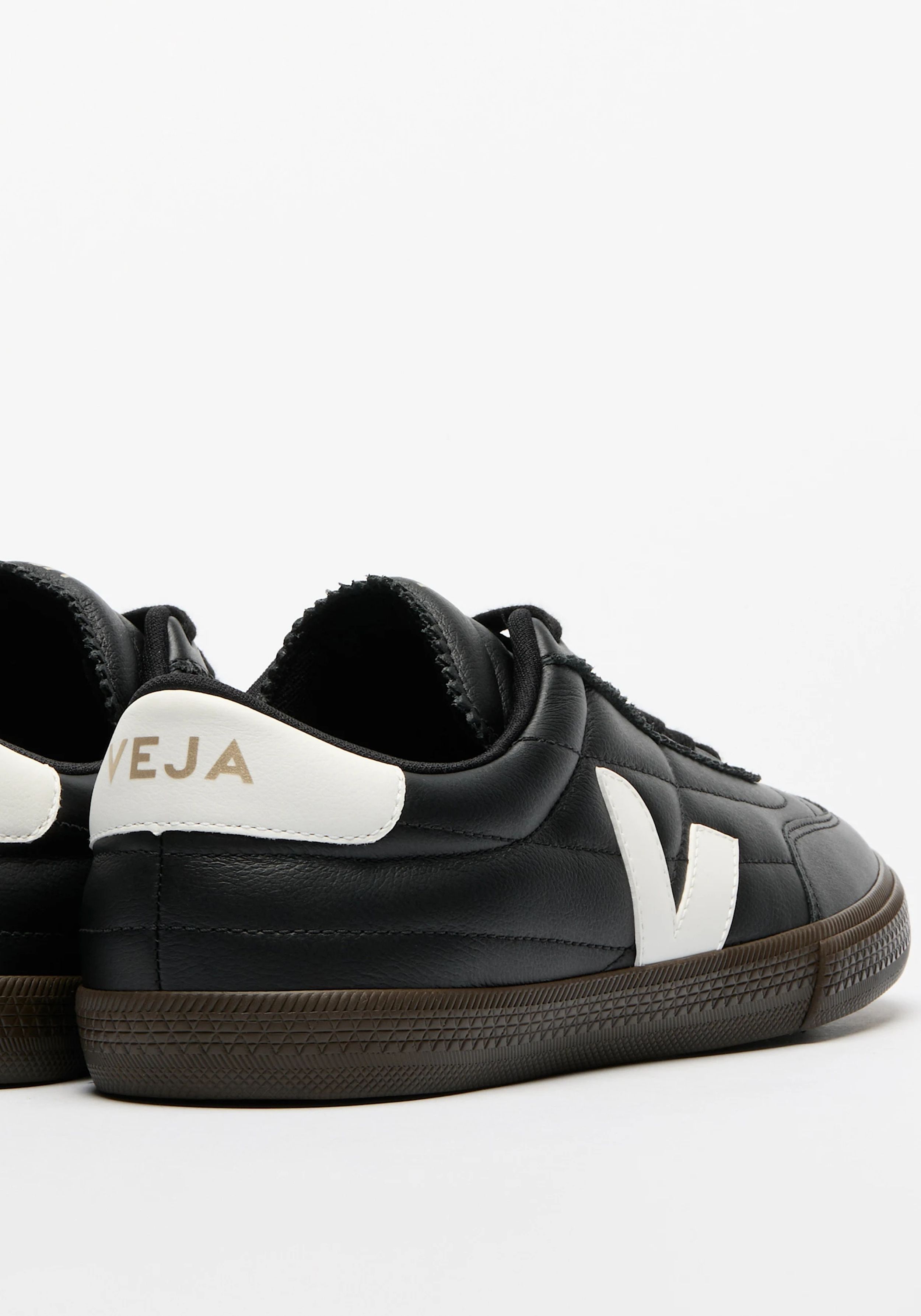 Veja Sneaker Panenka O.T. Leather Black White