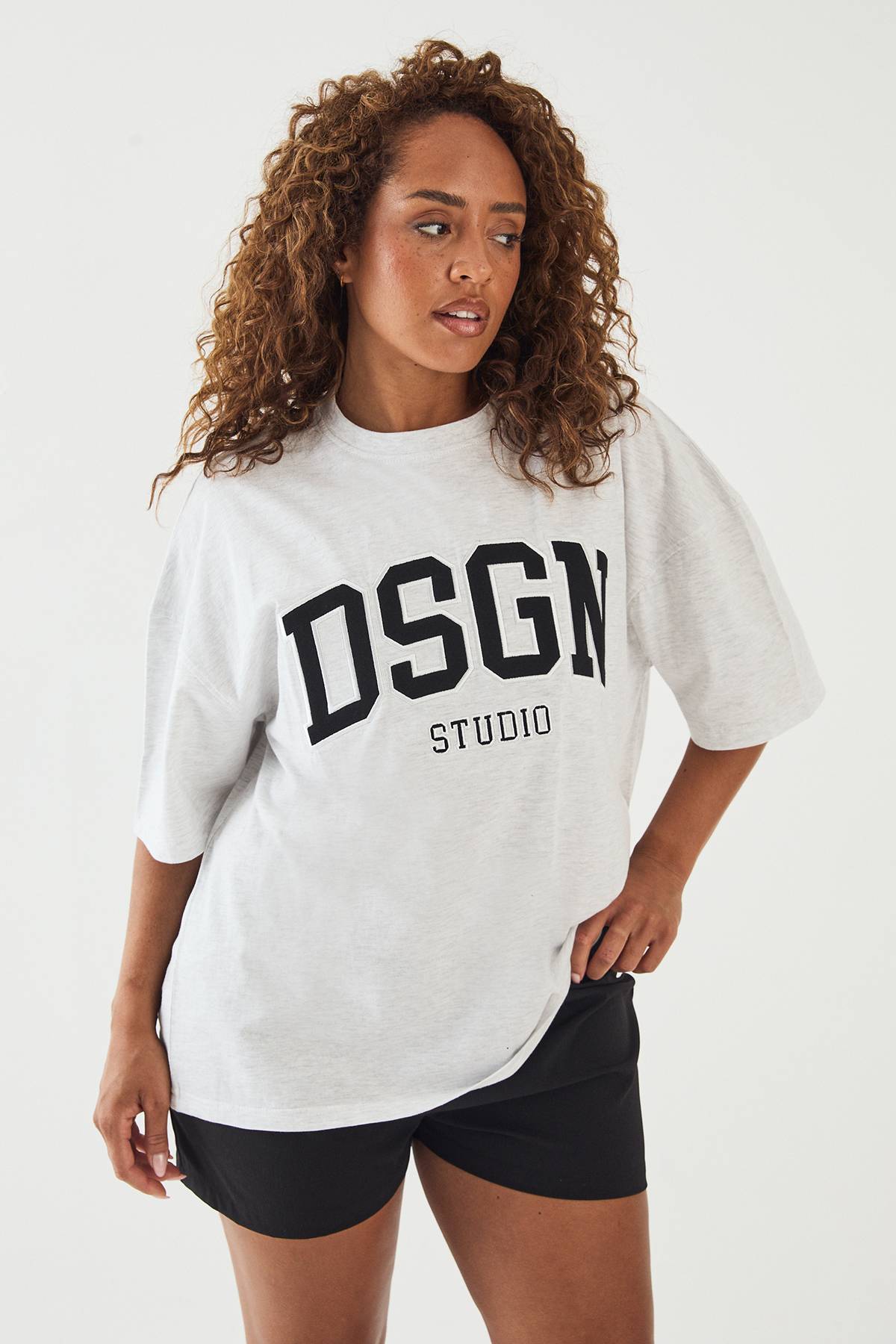 T-shirt Oversize À Appliqué Universitaire Dsgn Studio