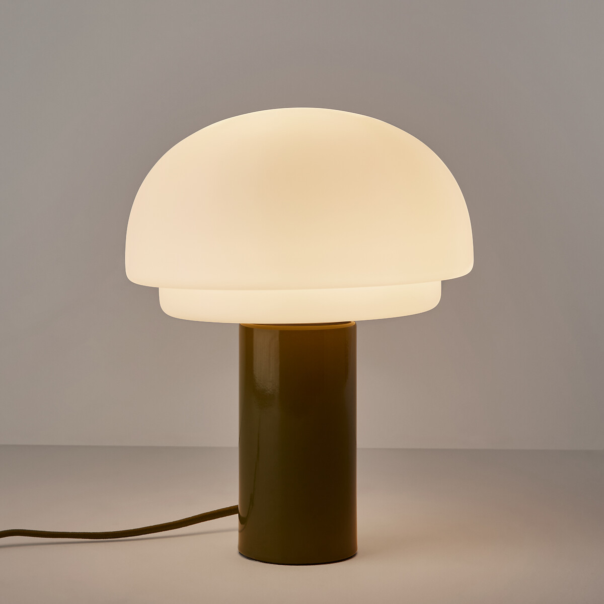 LA REDOUTE INTERIEURS<br>Luminária de vidro opalino e ferro H27.5 Agathilda