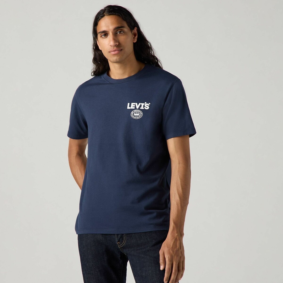 Camiseta Levi's com gola redonda estampada