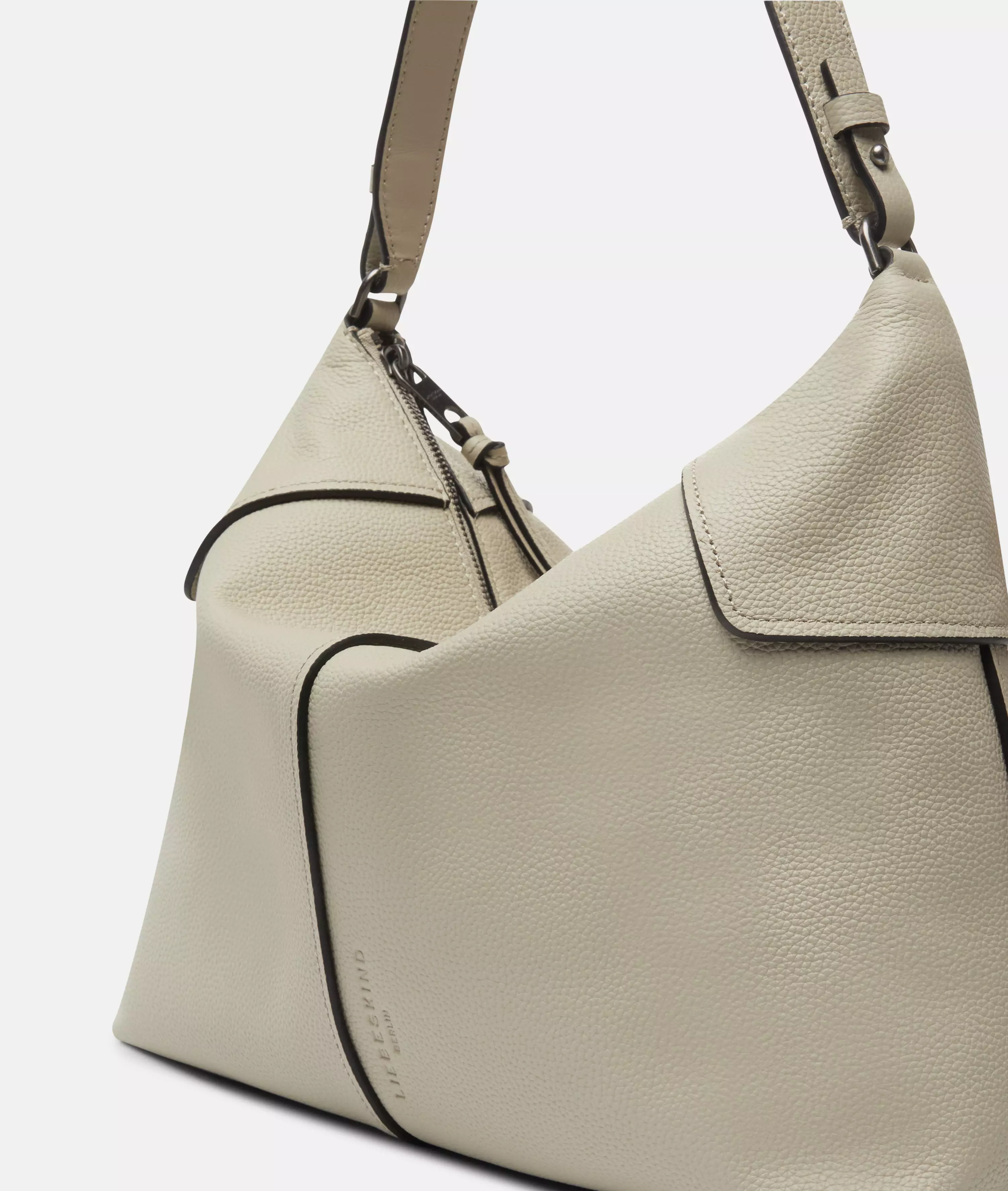 Mila Hobo M Spacious hobo bag made of cowhide leather