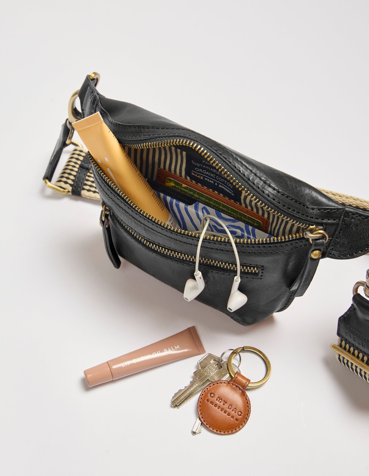 Beck's Bum Bag - Black Stromboli Leather