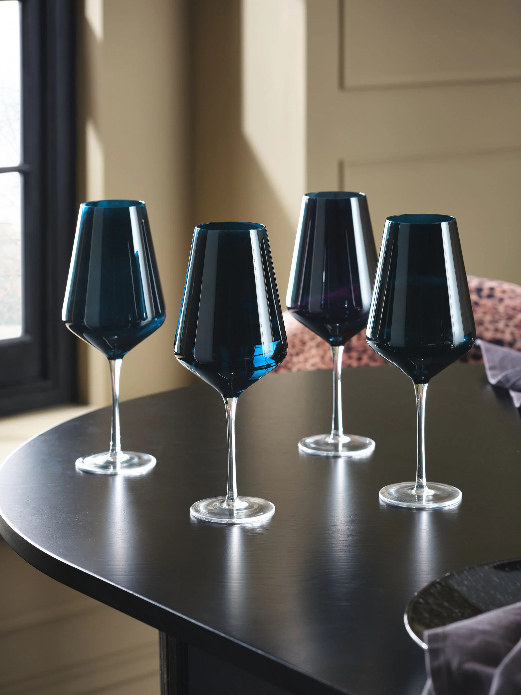 Set van 4 Belgravia kristallen taps toelopende wijnglazen