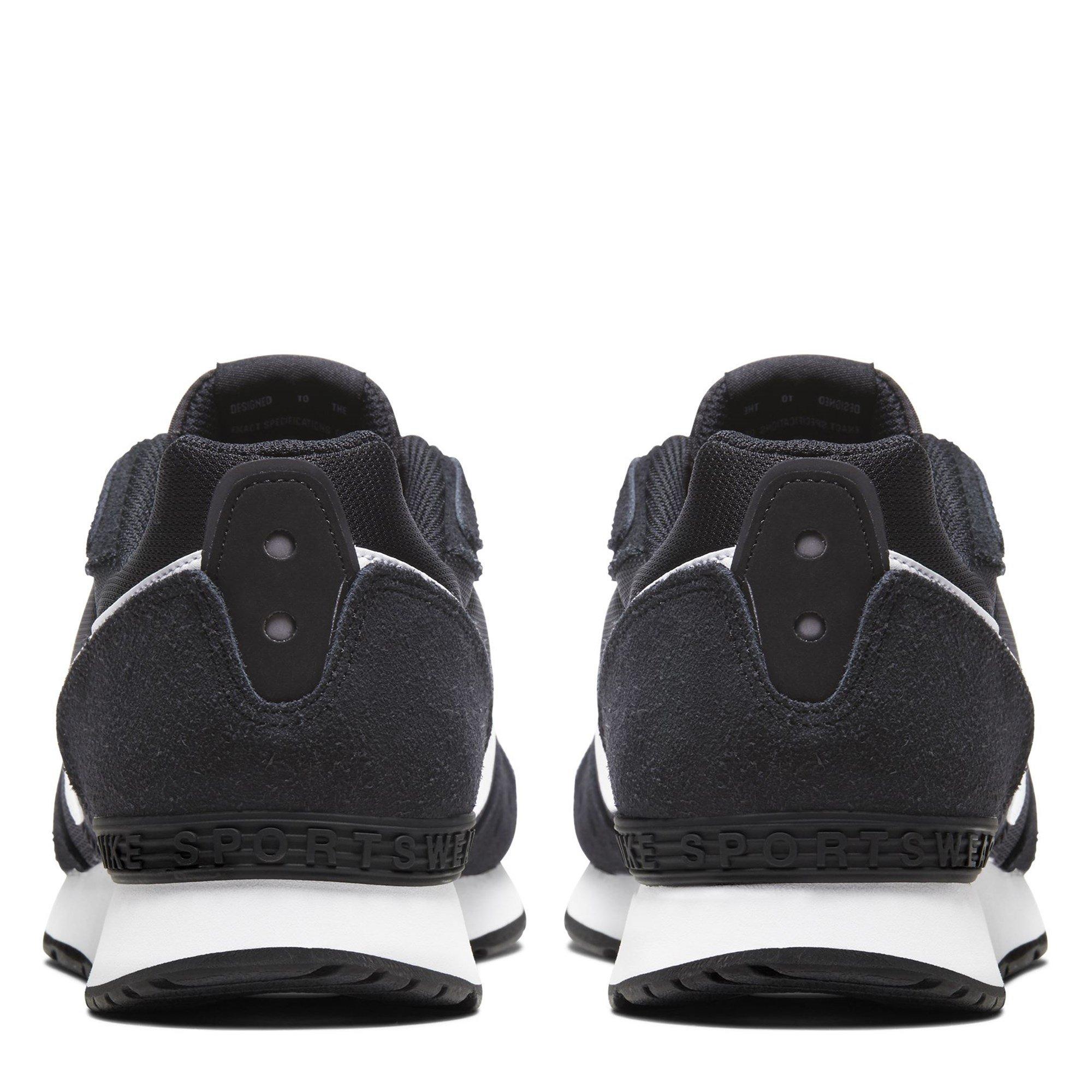Nike Venture Runner Trainers Mens