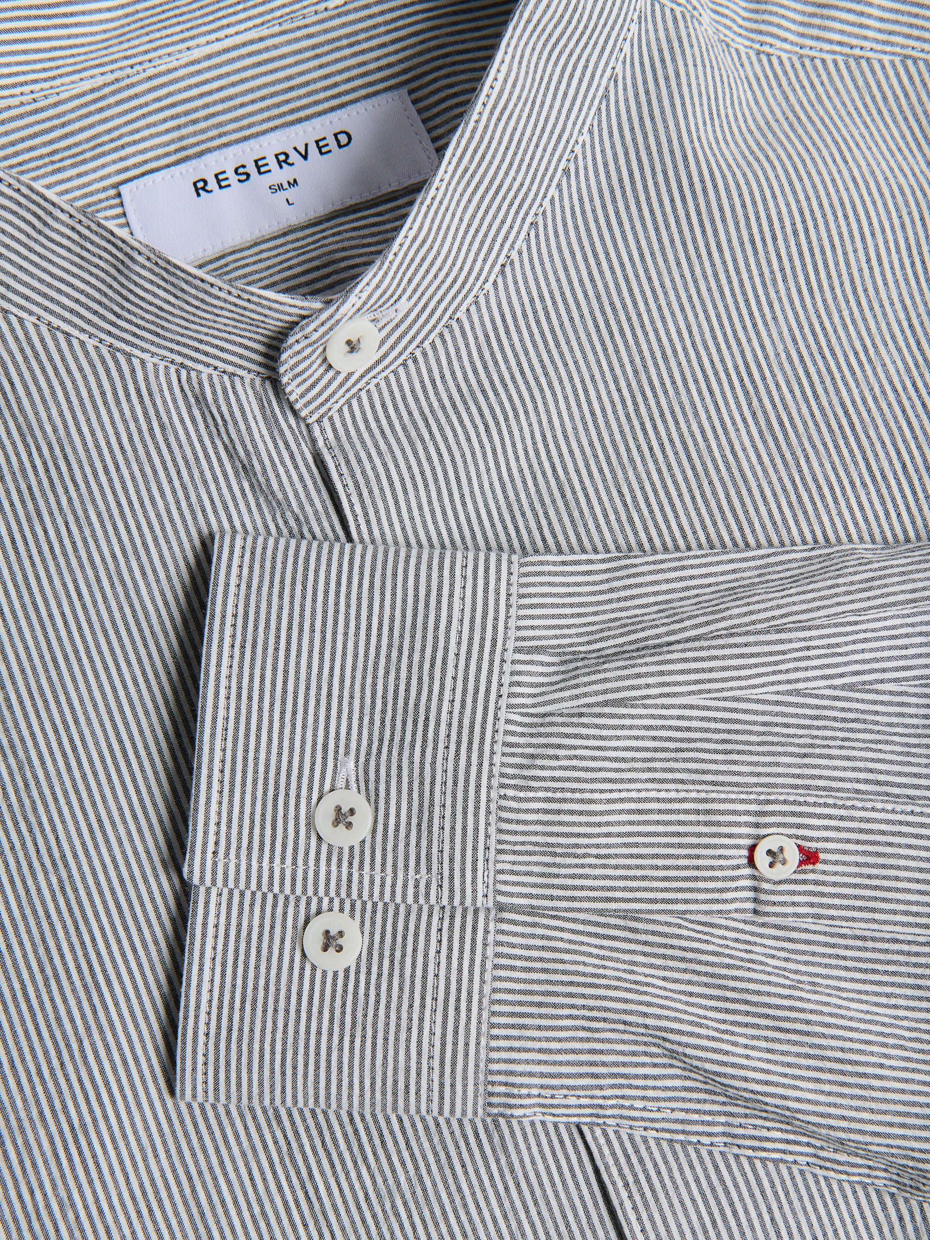 Stehkragen-Hemd mit Slim-Fit