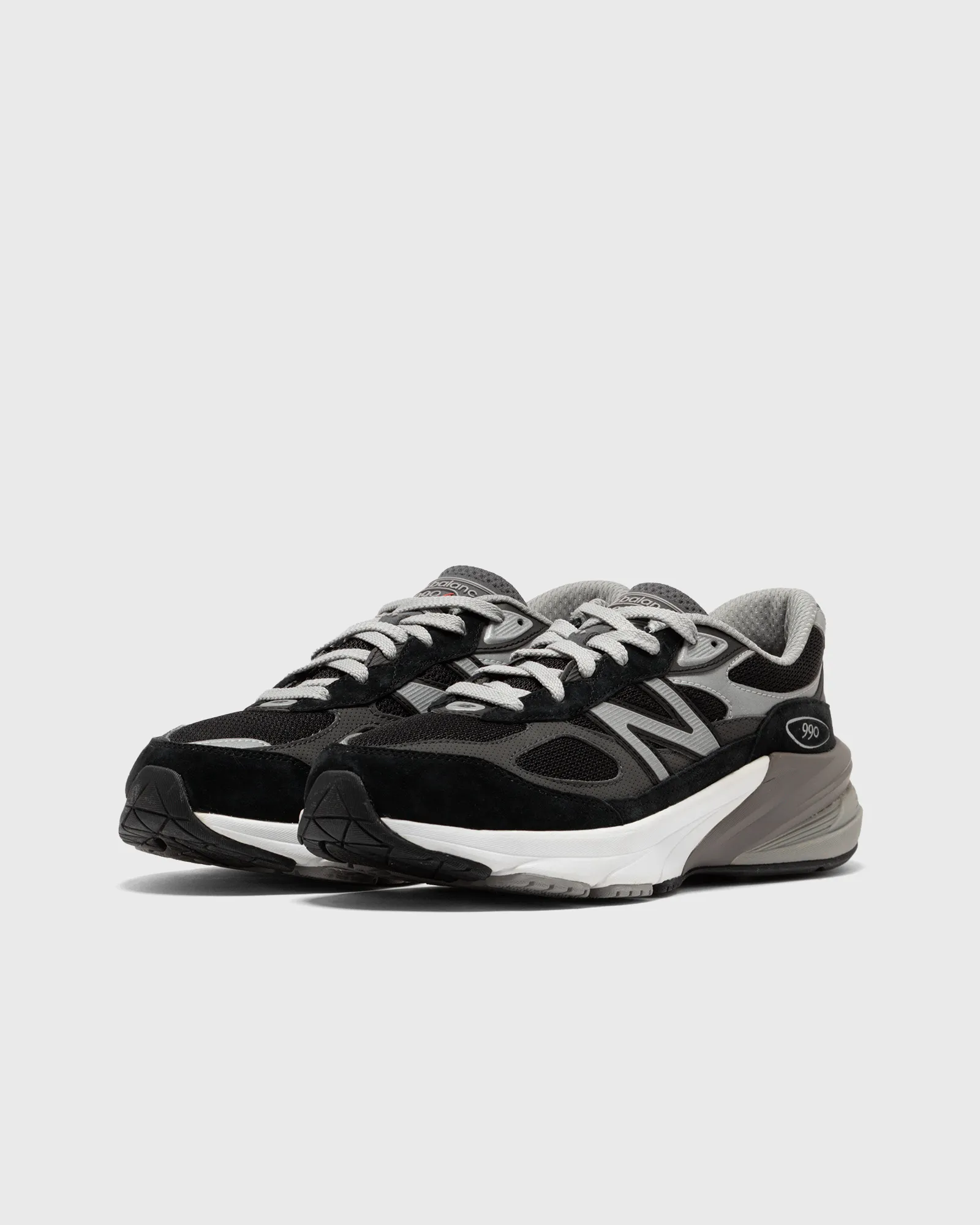 New Balance 990