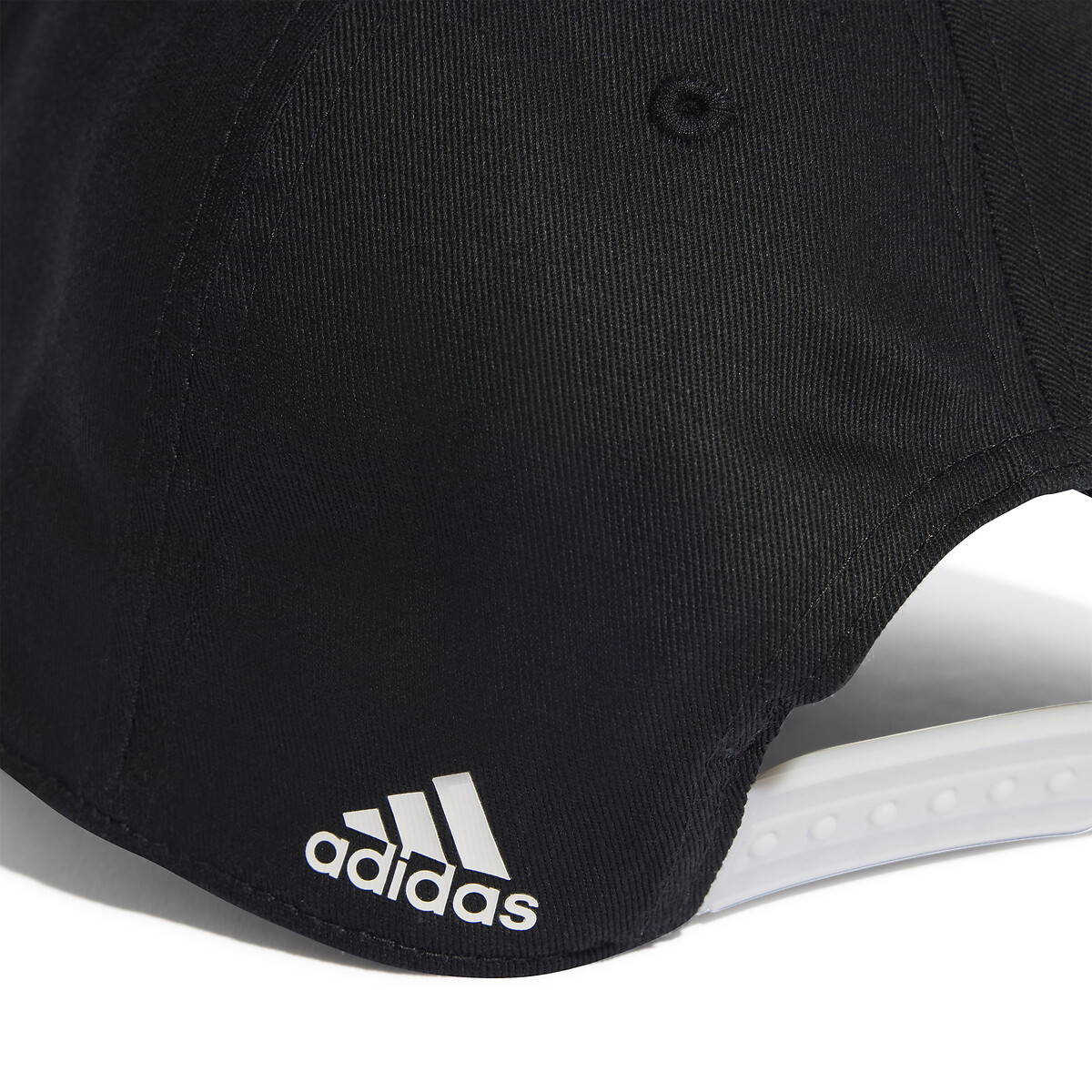 adidas Performance<br>Pet Daily