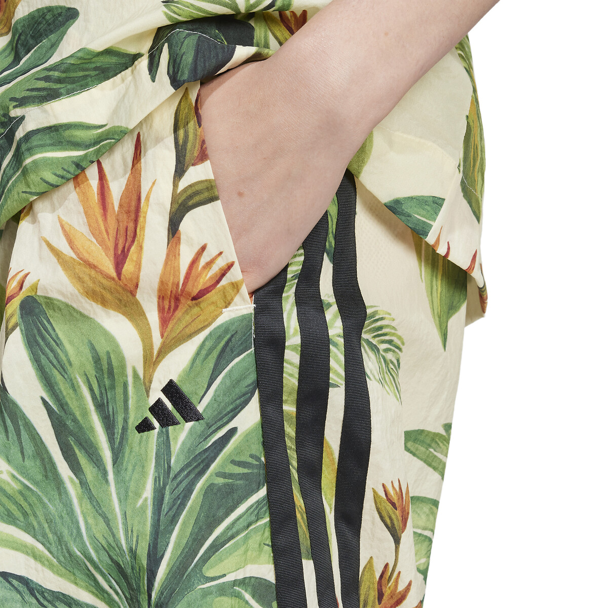 ADIDAS ROUPAS ESPORTIVAS<br>Calças largas estampadas FARM RIO