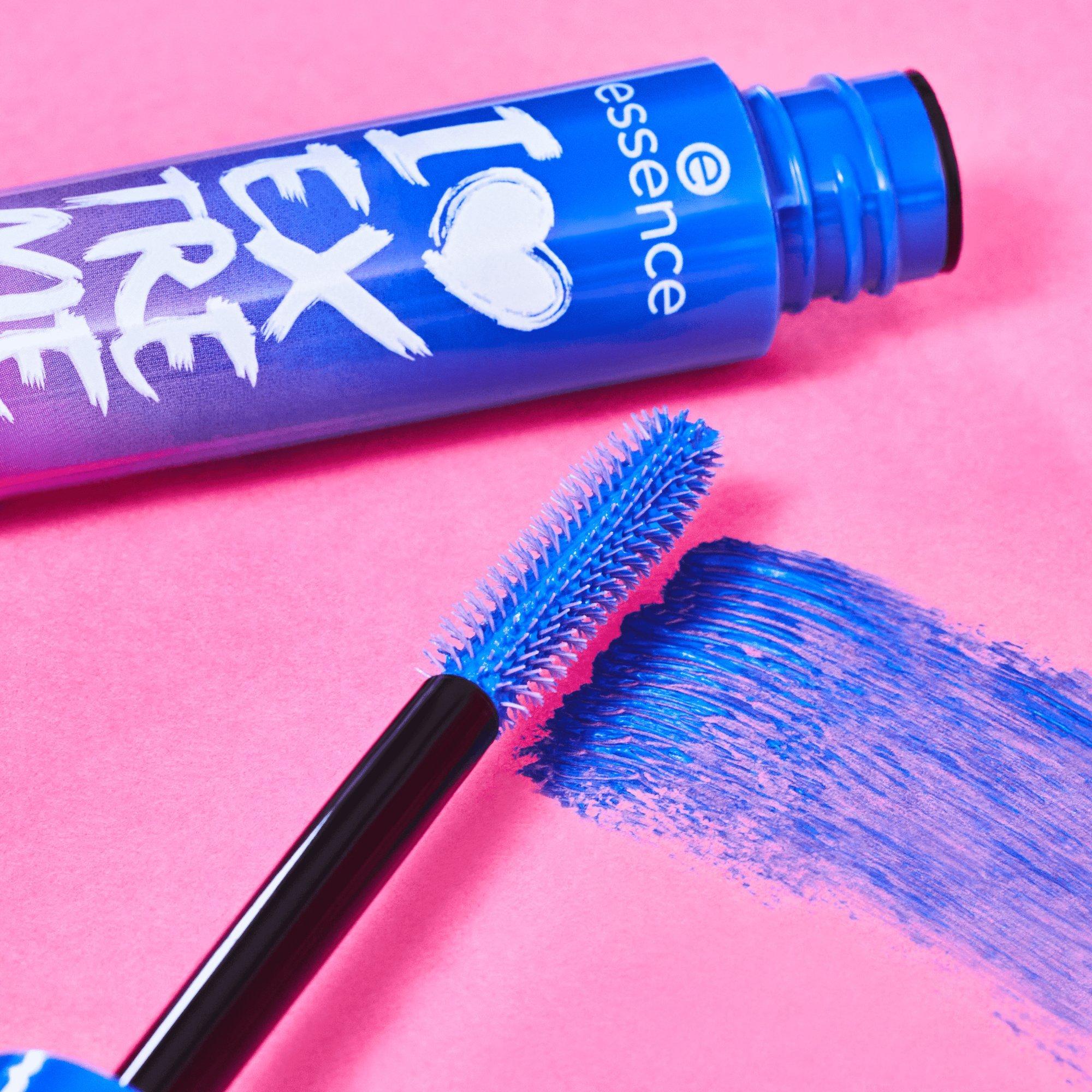 I LOVE EXTREME BLUE crazy volume mascara