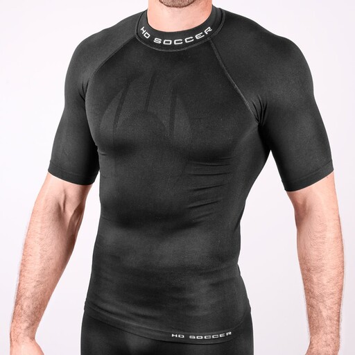 Camiseta térmica preta de manga curta