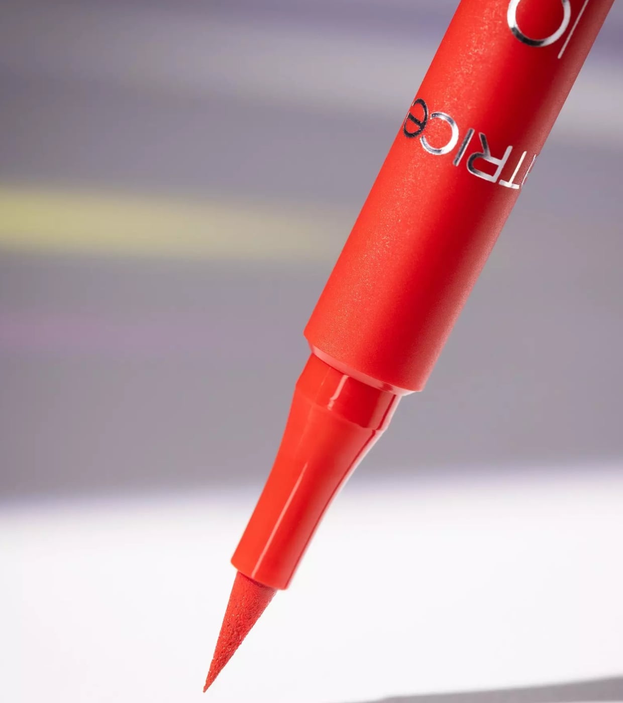 Catrice- Eyeliner Calligraph Artist Matte Liner - 080 - Bloody Mary