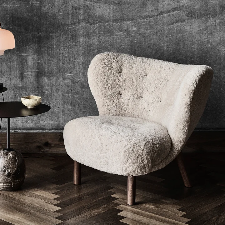 &Tradition - Little Petra VB1 Lounge Chair, Eiche geölt / Schaffell Moonlight