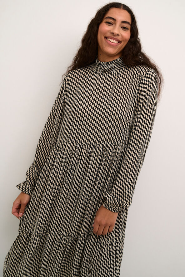 Kaffe KAamber Smock Dress Printed Black_white wavy print