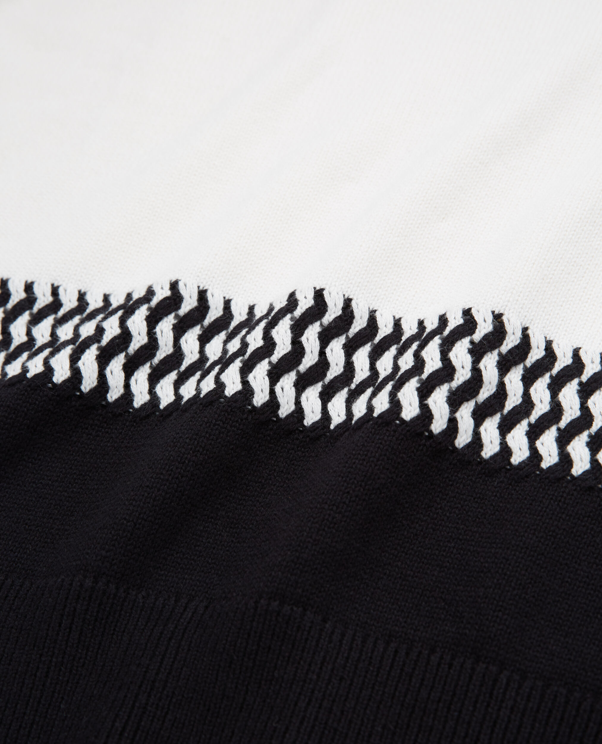 Pull en maille bicolore