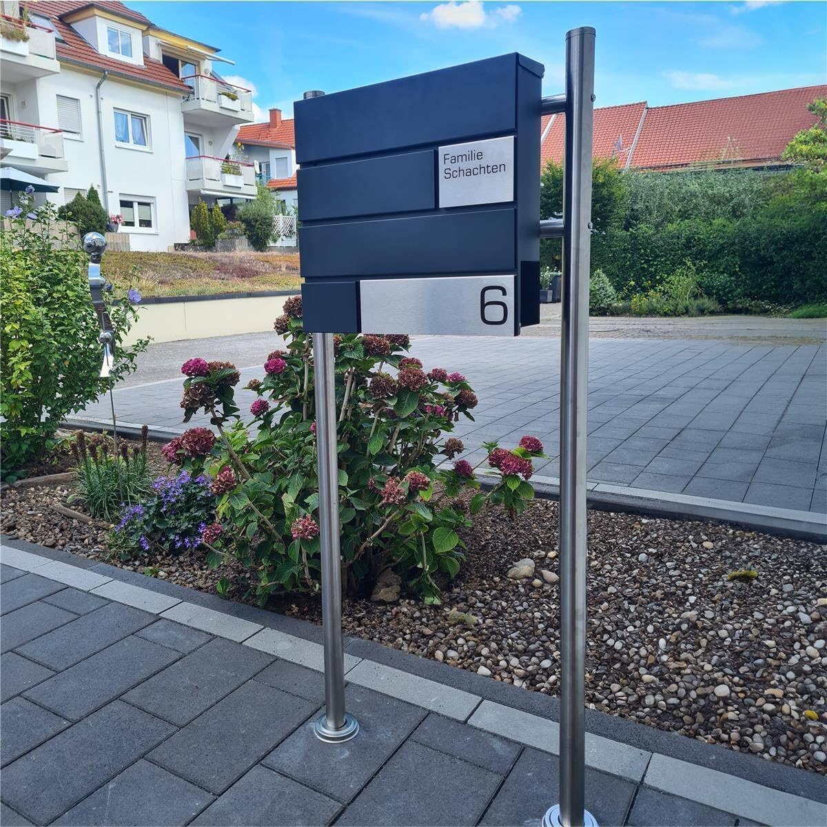 Metzler Briefkasten in Anthrazit Modell G - Pulverbeschichtung in RAL 7016 Feinstruktur Matt - Postkasten mit Gravur und Edelstahl Namensschild - Zur Wand-Montage - Größe: 37 x 37 x 10,5 cm