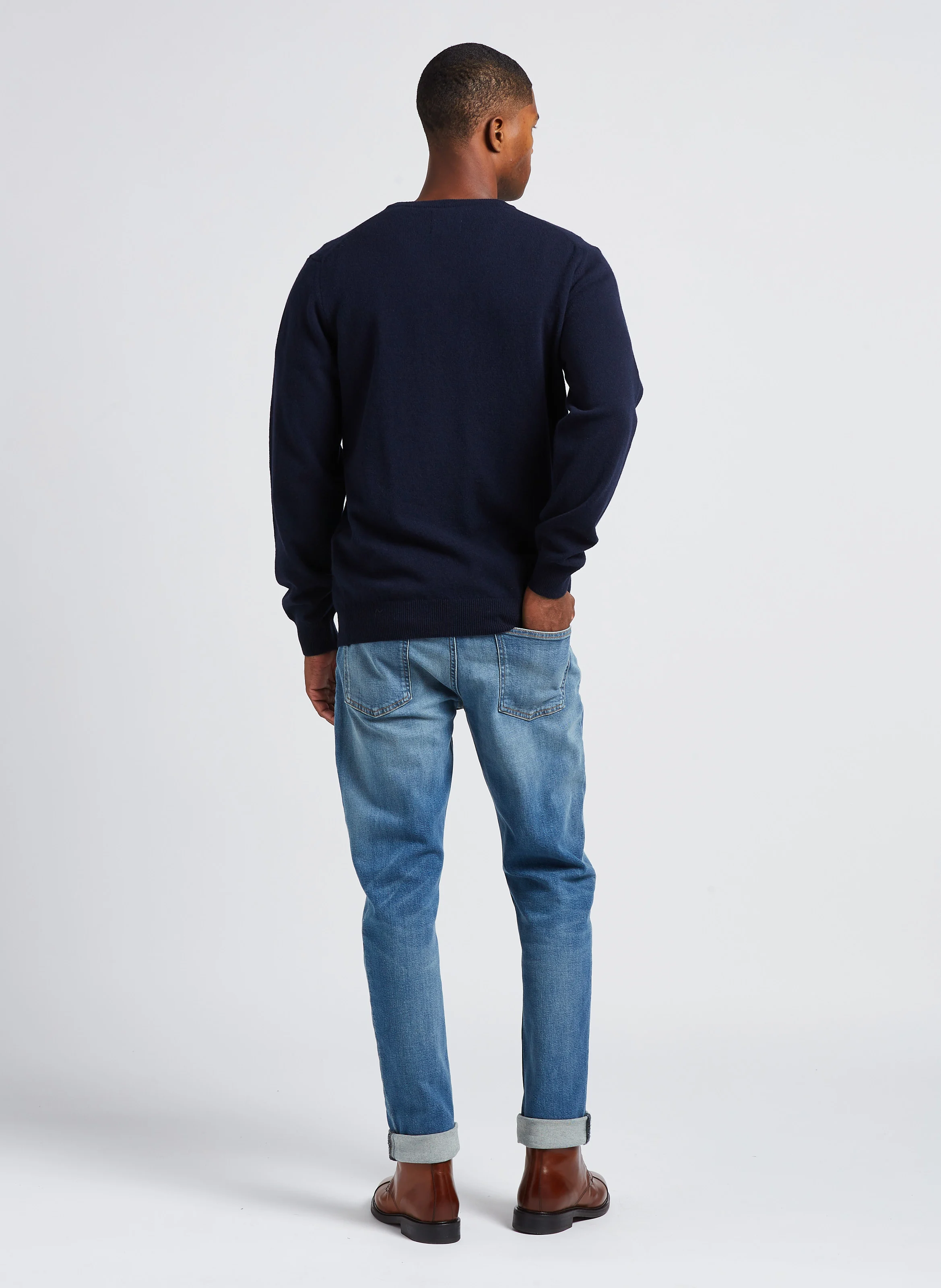 Pull droit col V brodé en laine | Bleu