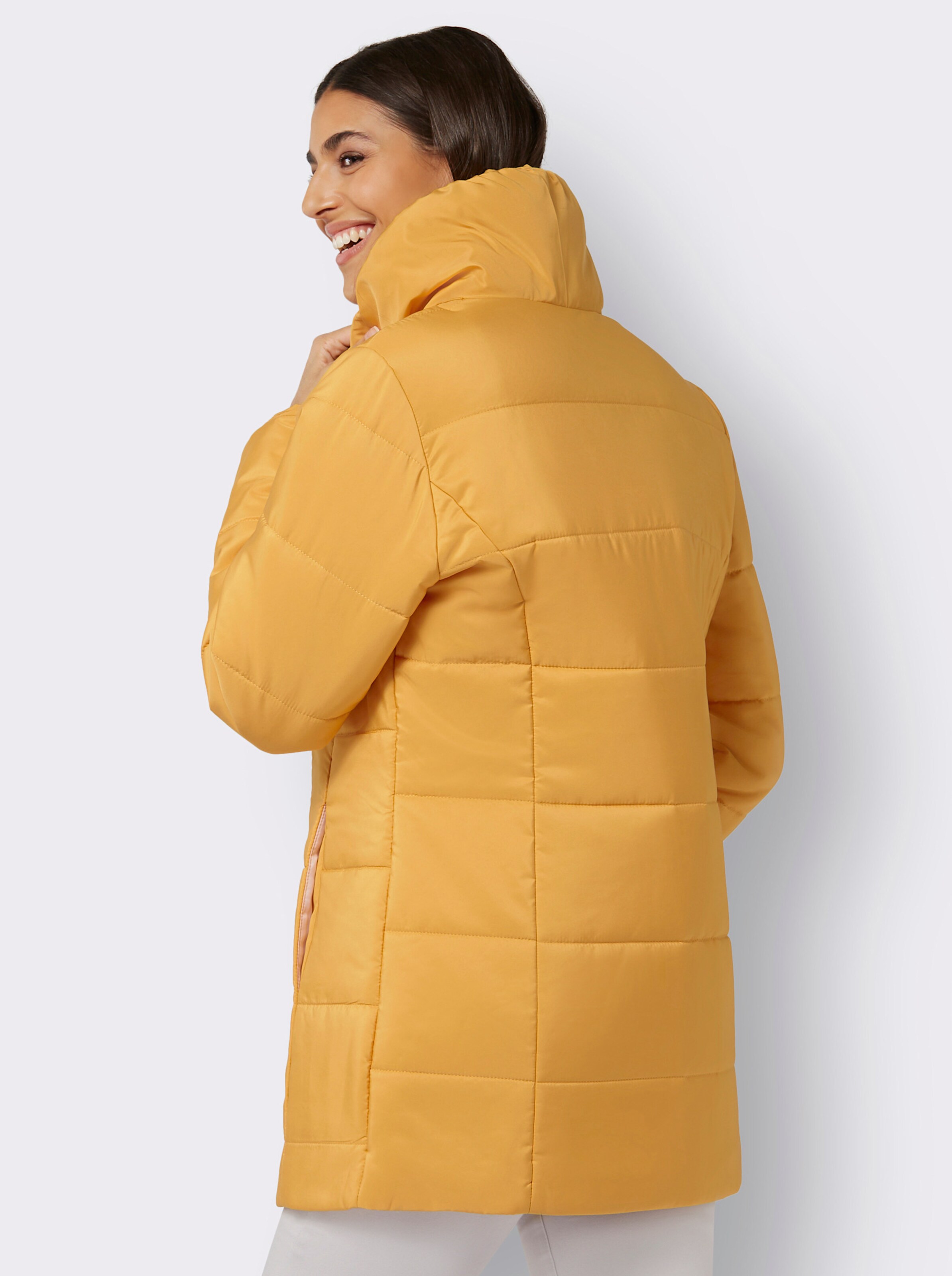 Steppjacke in taillierter Longform