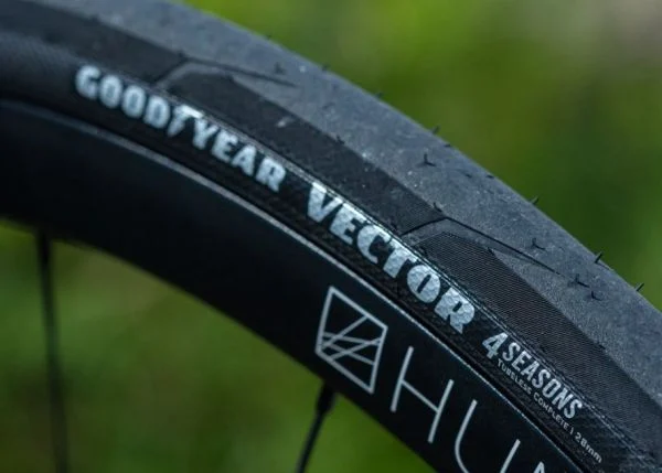 Goodyear Vector 4Seasons TR Foldedæk, 700x25C