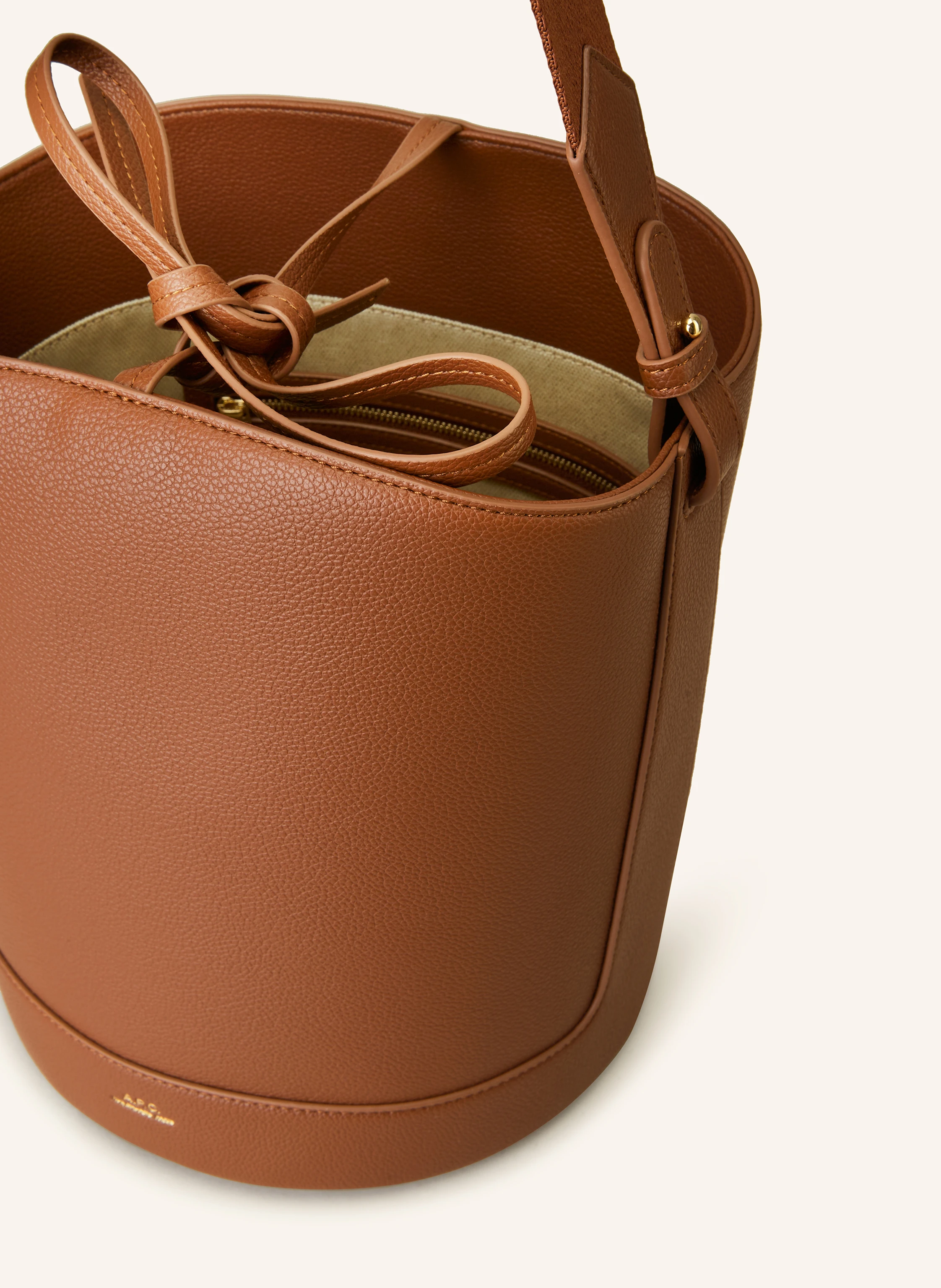 A.P.C. Handtasche ANA