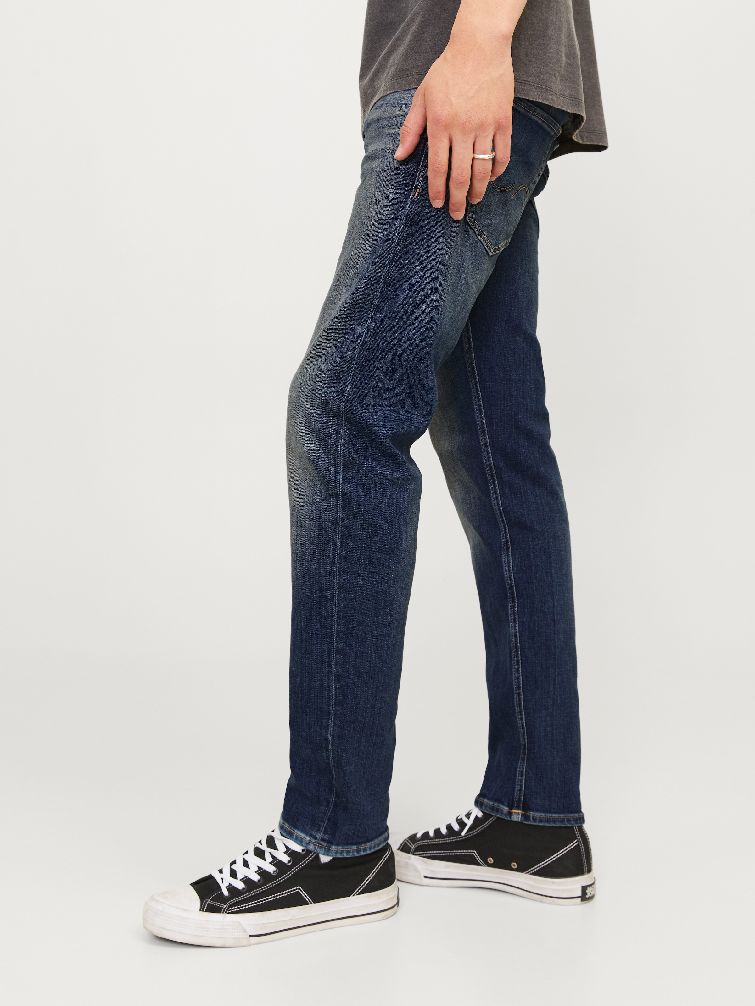 Jack & Jones Tapered-fit-Jeans »JJIMIKE JJORIGINAL CJ SN«, mit Five-Pocket-Design