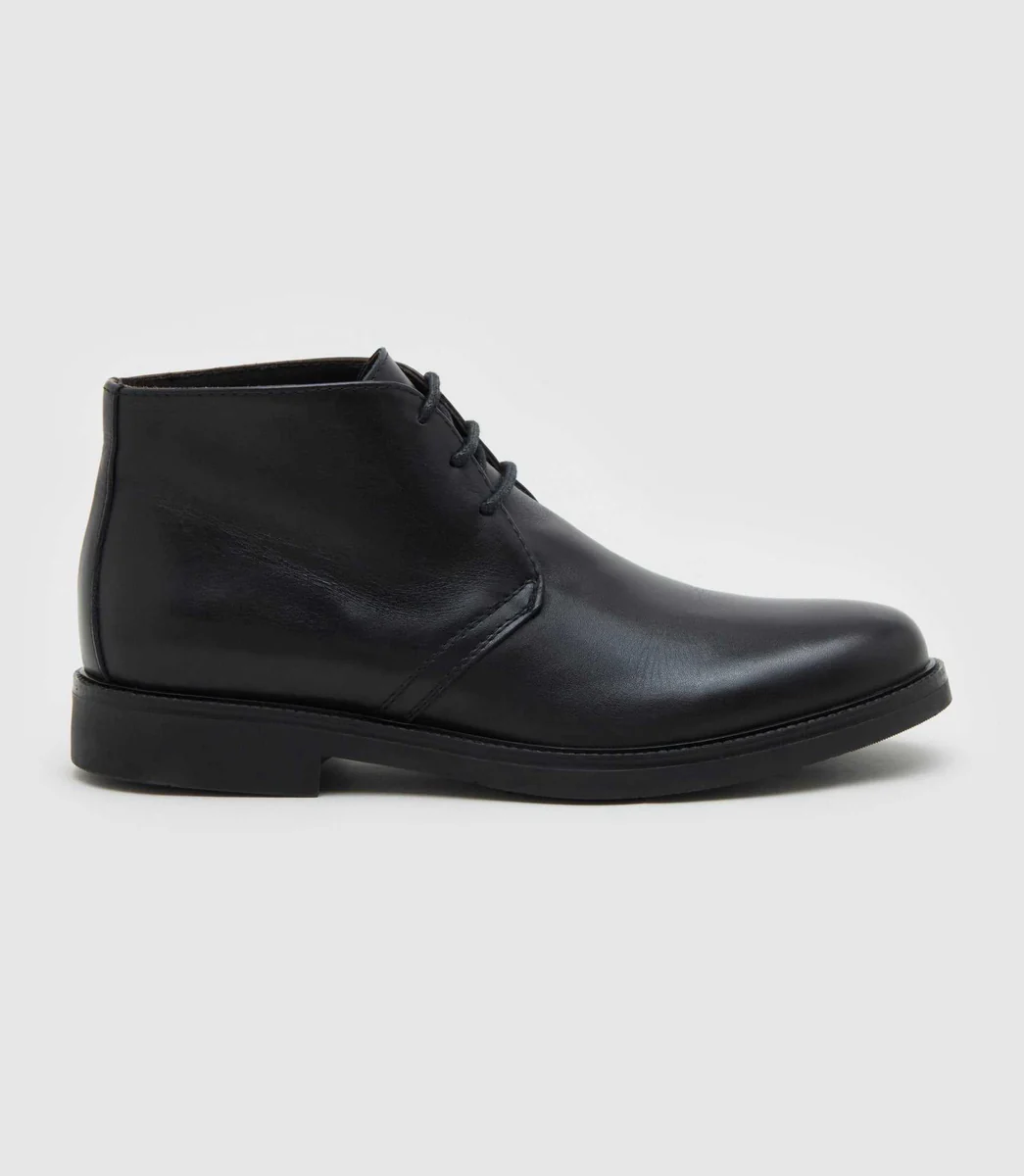 Bottines à lacets en cuir noir 