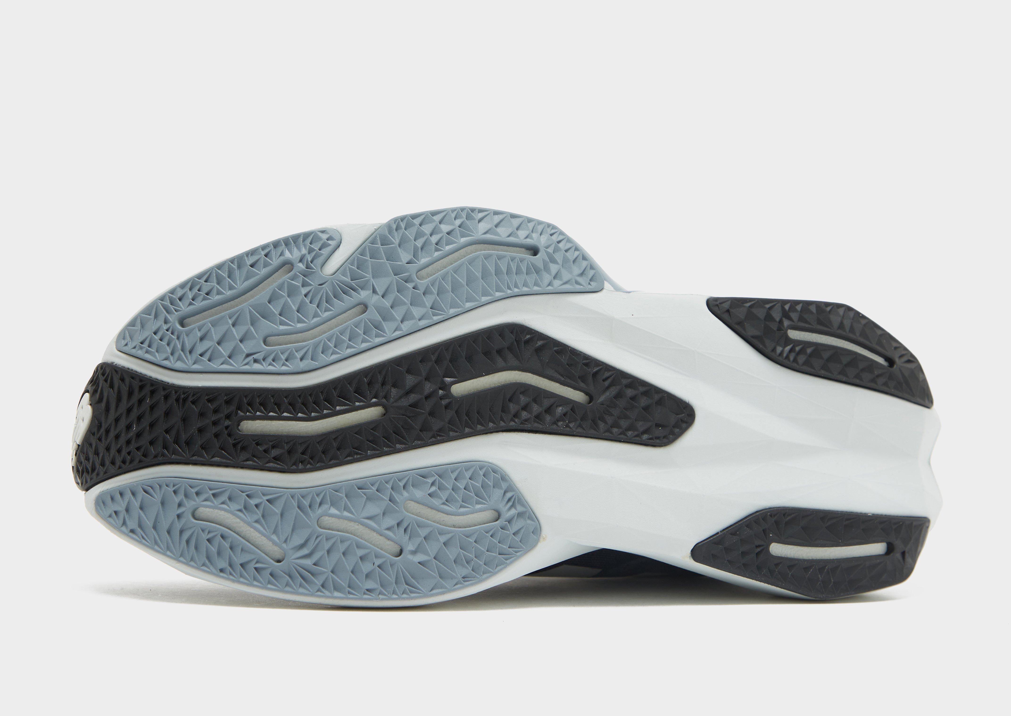 New Balance FuelCell Rebel v4 Homme