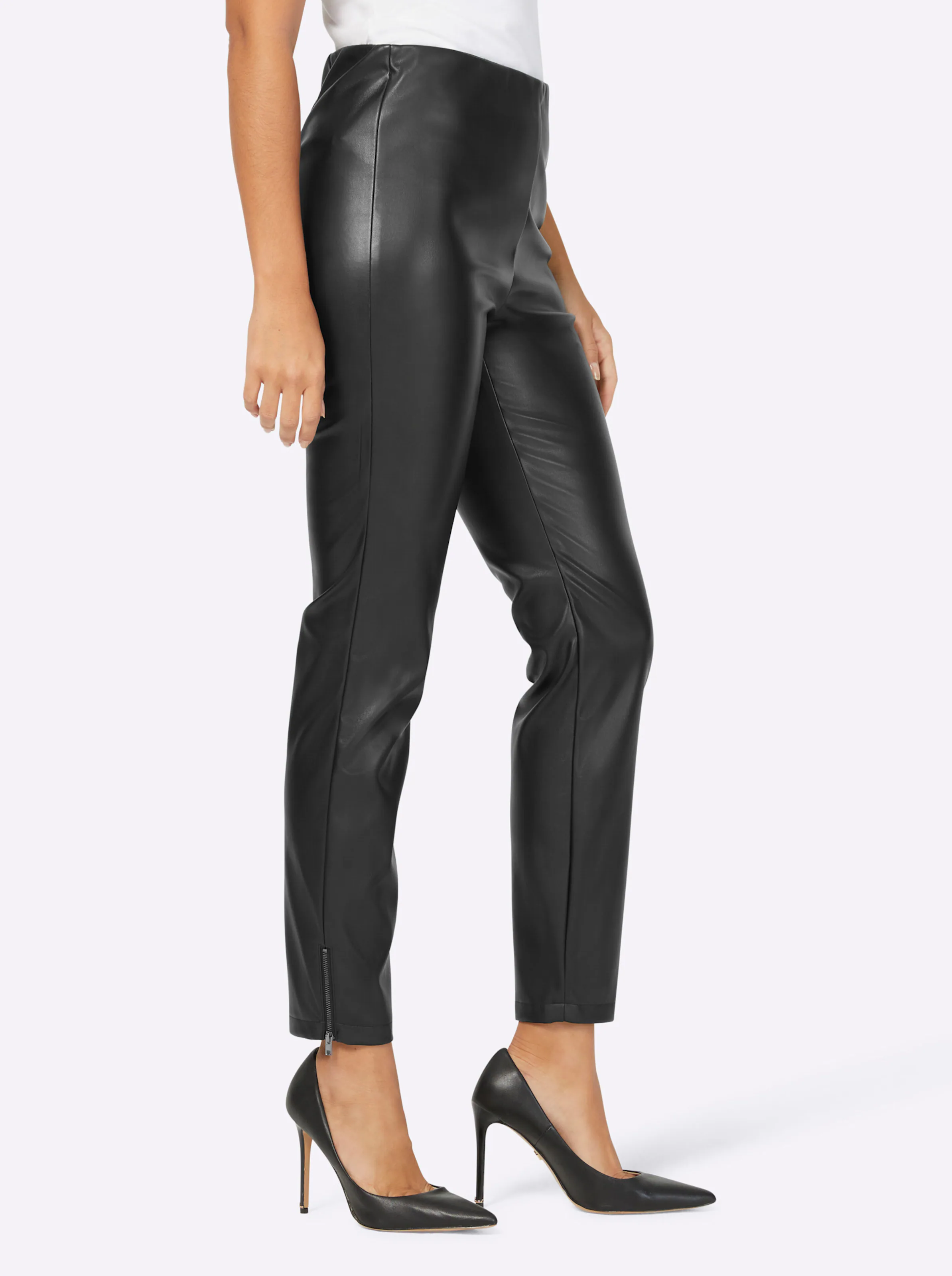 Lederimitat-Hose in schwarz