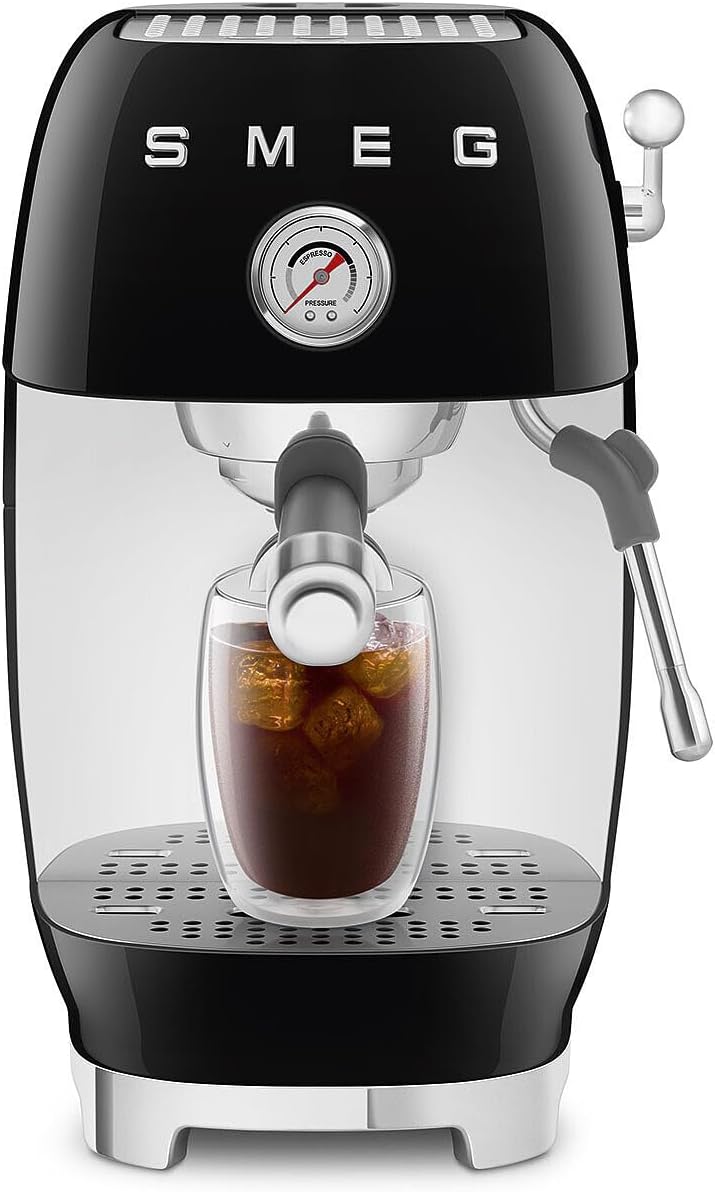 Smeg, ECF03BLEU Manuelle Espressomaschine, Thermoblock, Cold Brew, Dampfdüse und Manometer, 1,4 l Tank, 1650 W, Schwarz