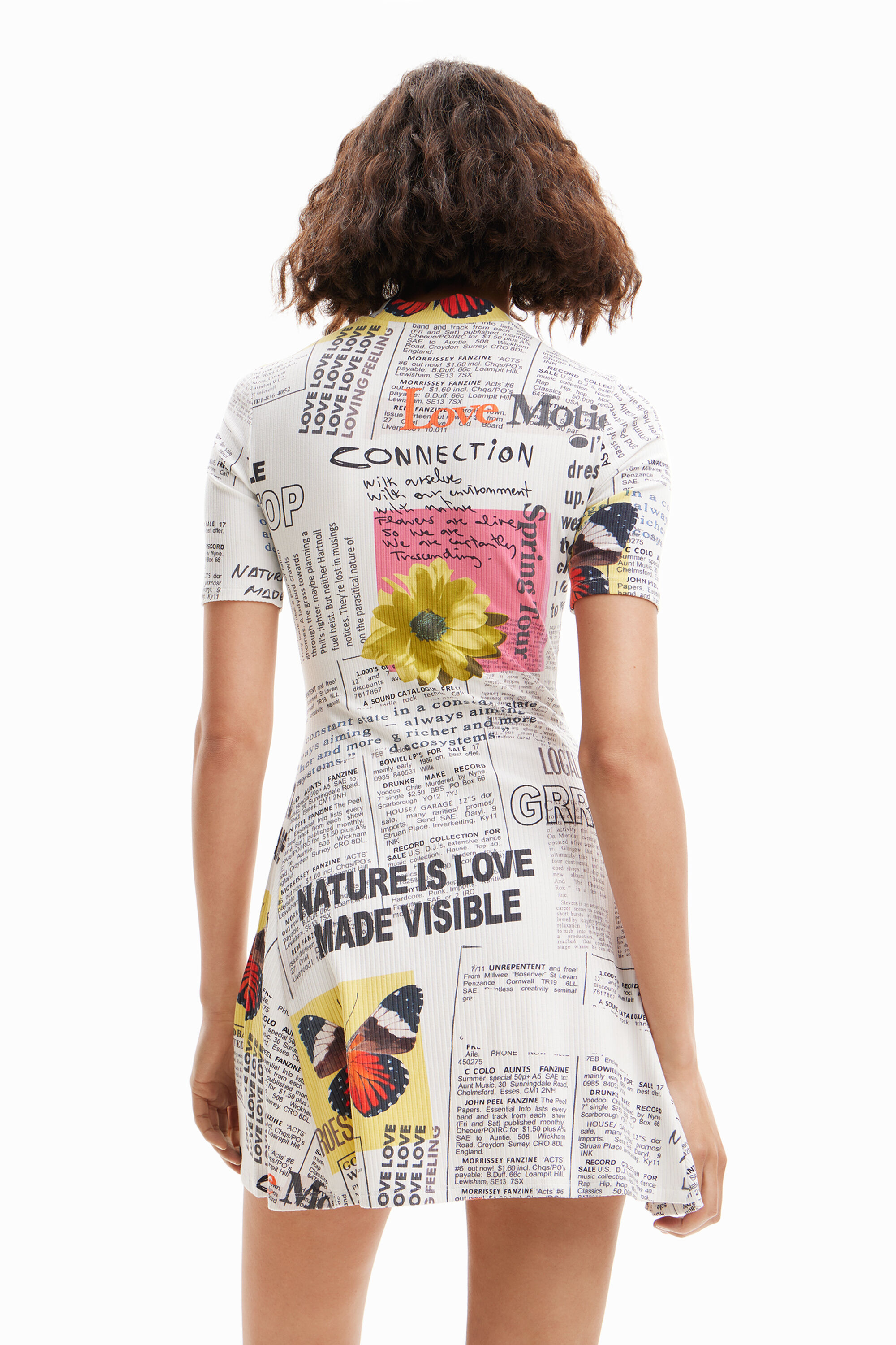 Robe patineuse courte journal