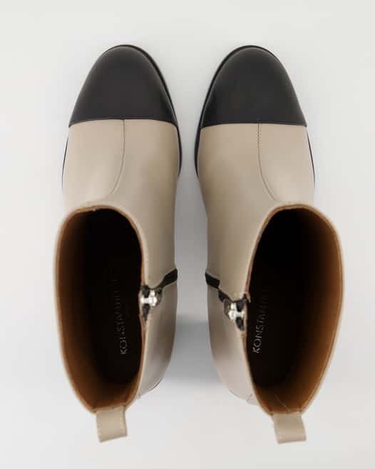 Konstantin Starke Vitello Tortora / Mousse Nero Stiefeletten in Beige