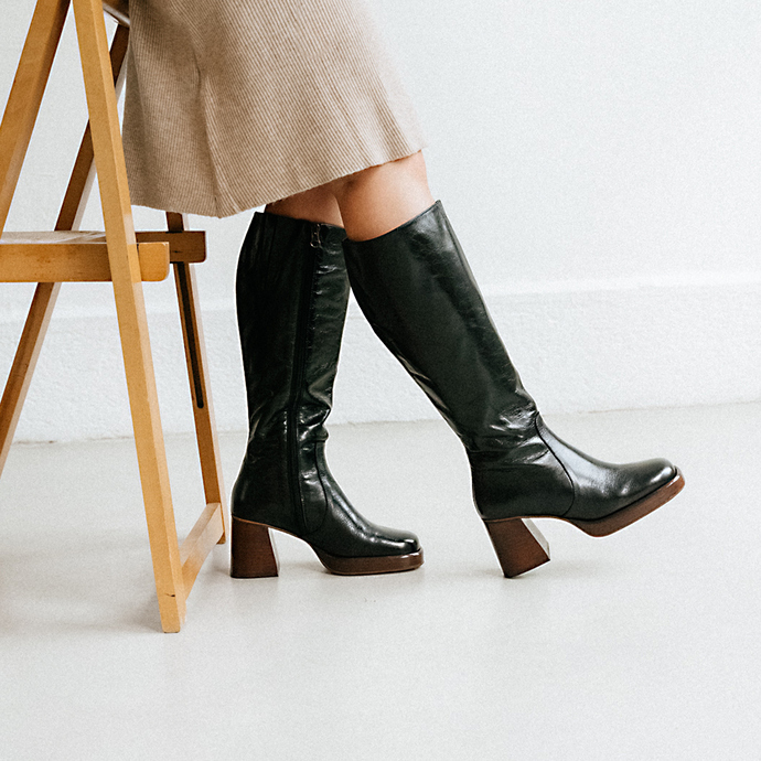 Bottes à plateformes  en cuir vieilli noir taille mollet L