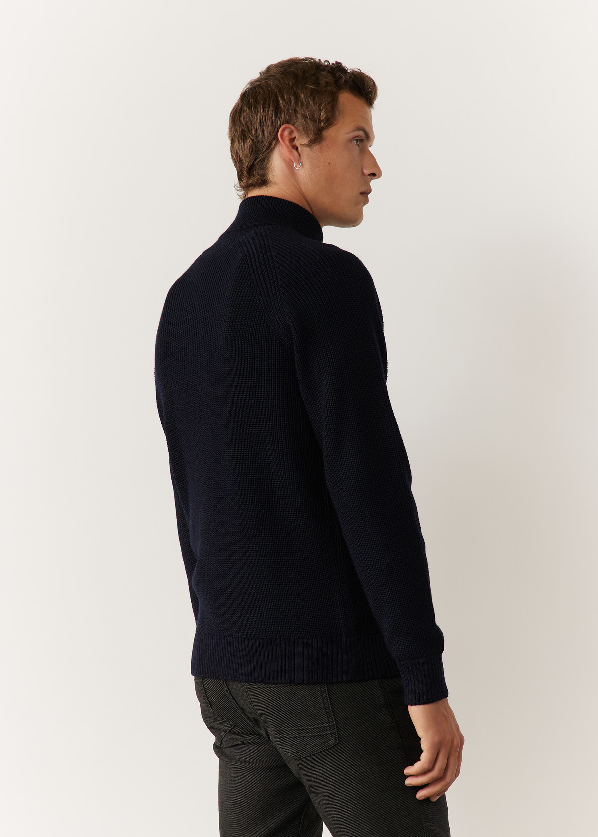 Pull col roulé en laine Mérinos mélangée unie bleu nuit