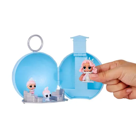 MGA Entertainment L.O.L. Surprise Winter Family Collection, Series 2, with 8+ Surprises, 1 Stück, sortiert