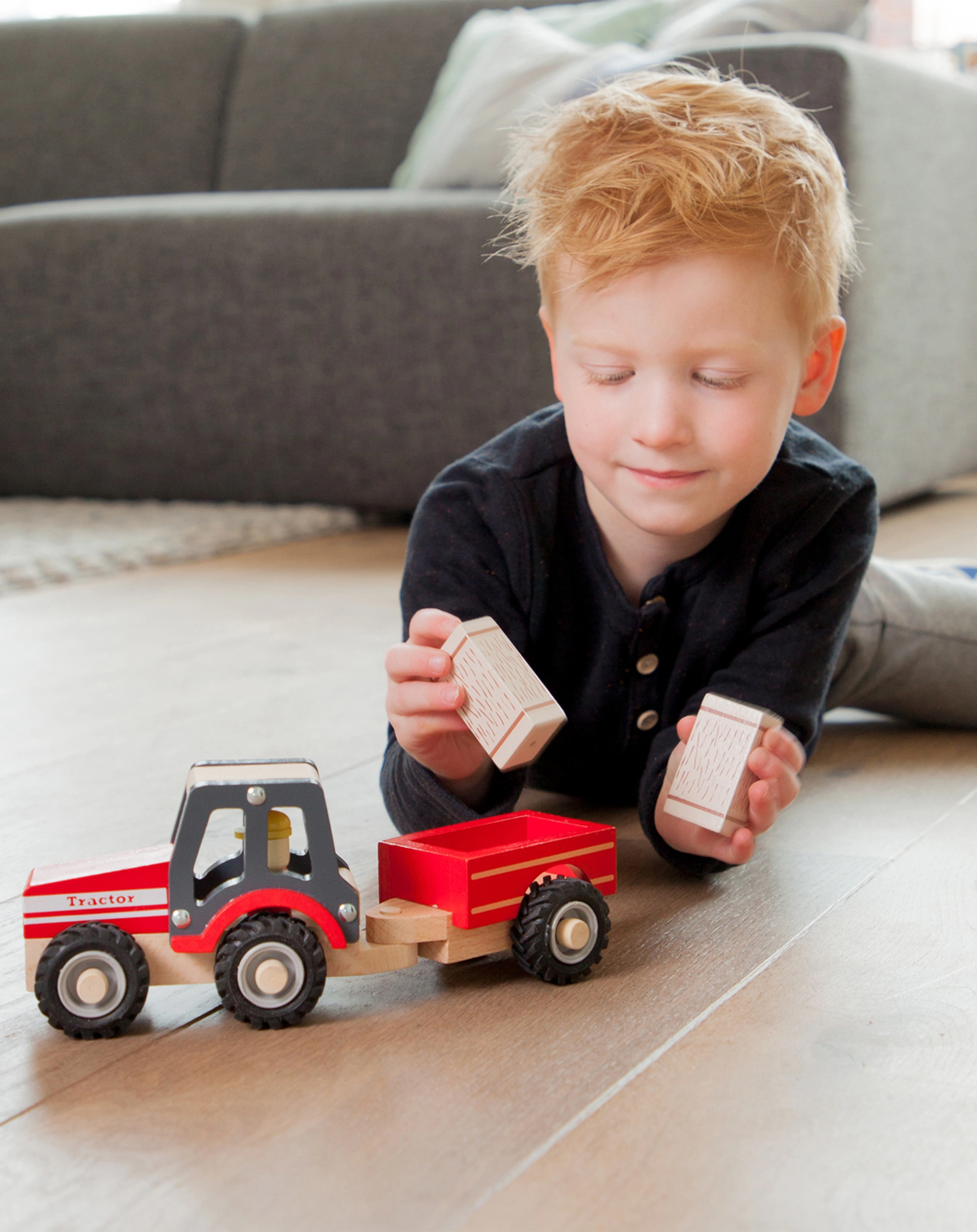 Spiel-Traktor FARM 4-teilig aus Holz