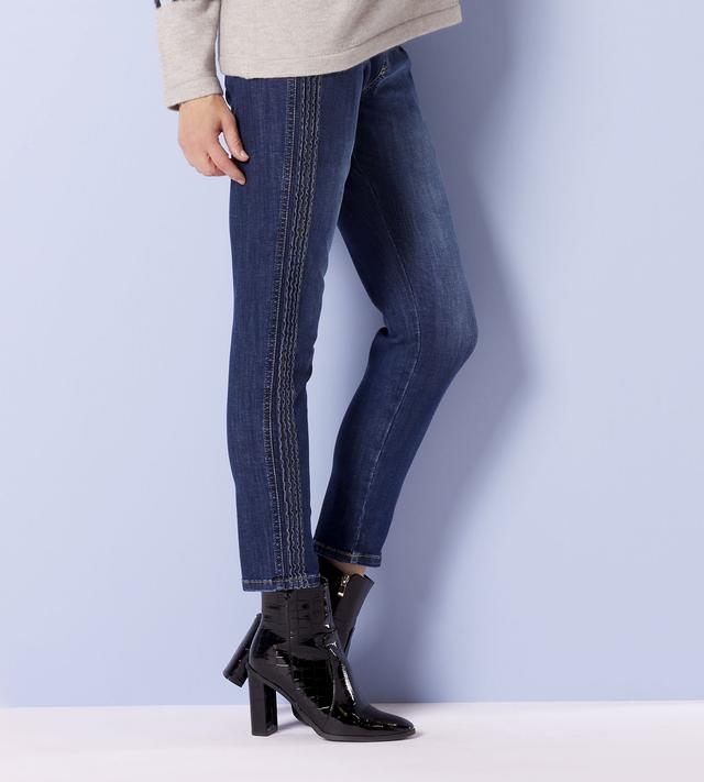 Schlupfjeans mit Biesen