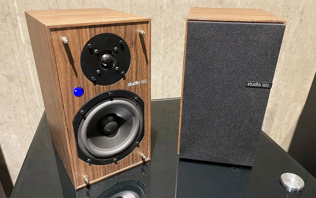 Studio Lab SLB 102A Noyer Enceintes sans fil hi-fi