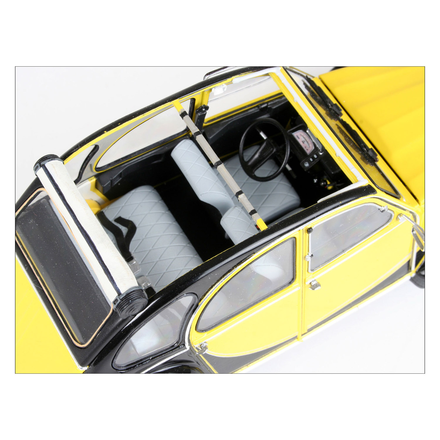 Revell Citroen 2CV Charleston