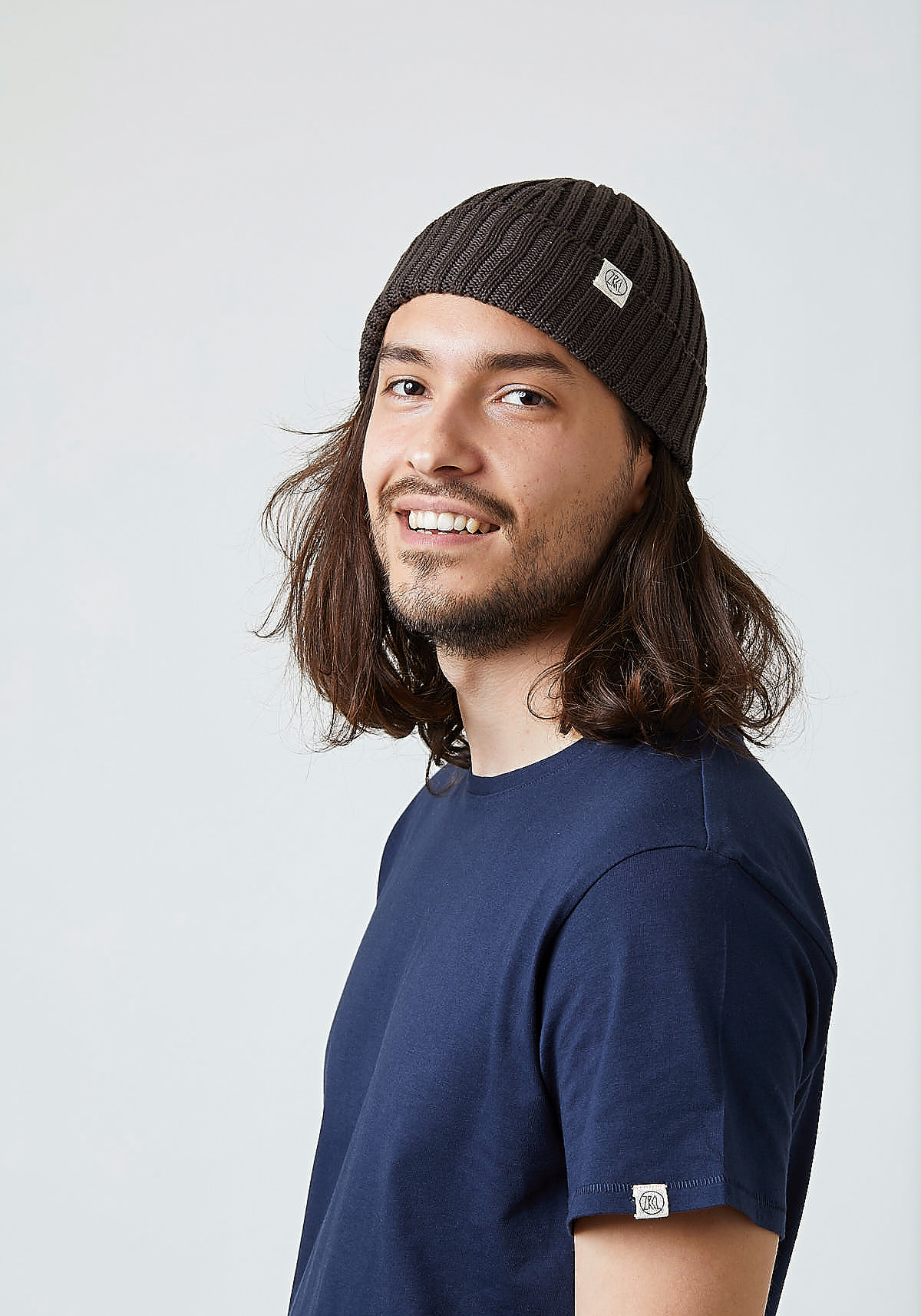 WE ARE ZRCL Beanie Snugly Short Swiss Edition Dark Brown